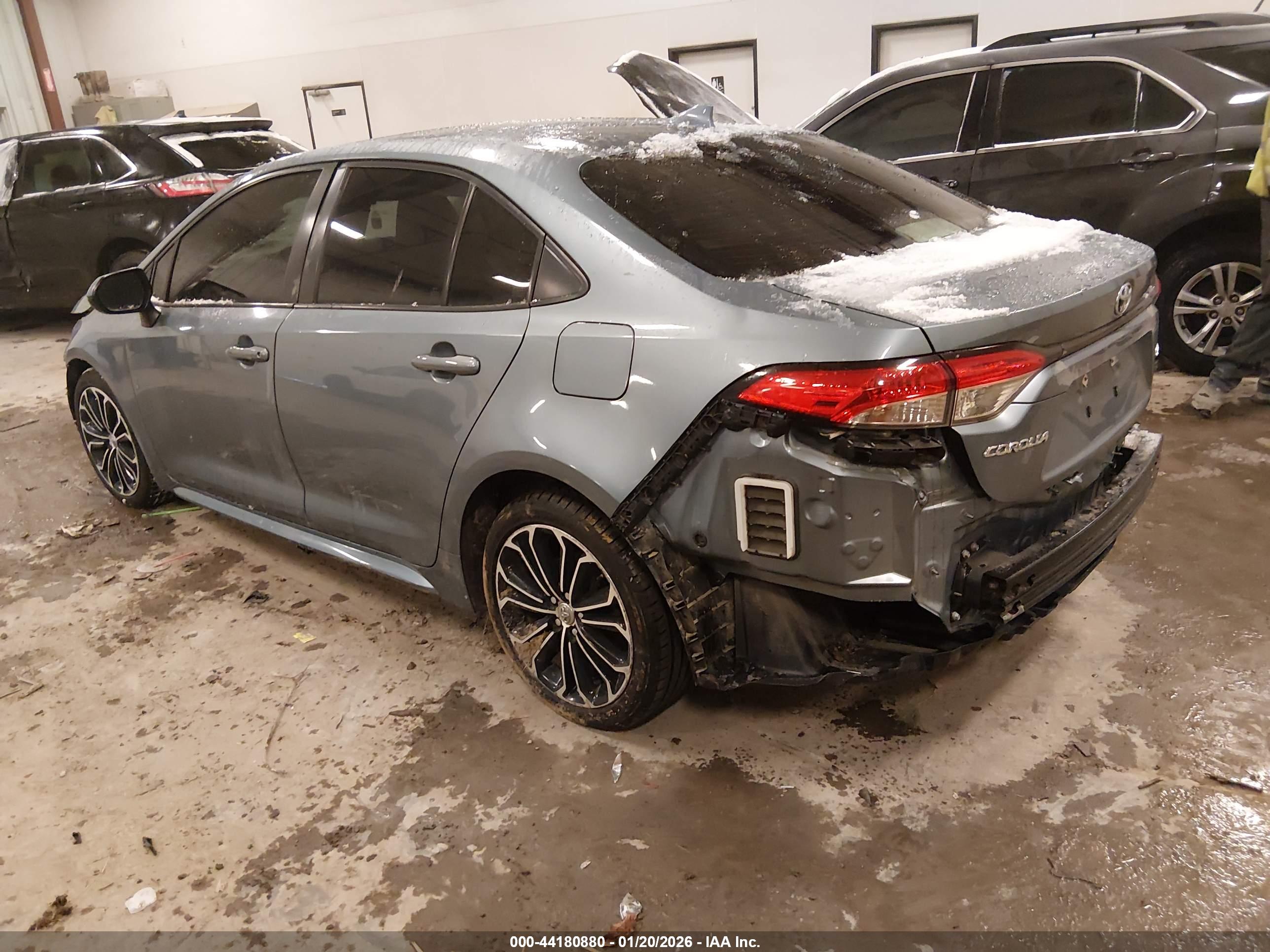 TOYOTA COROLLA image 3