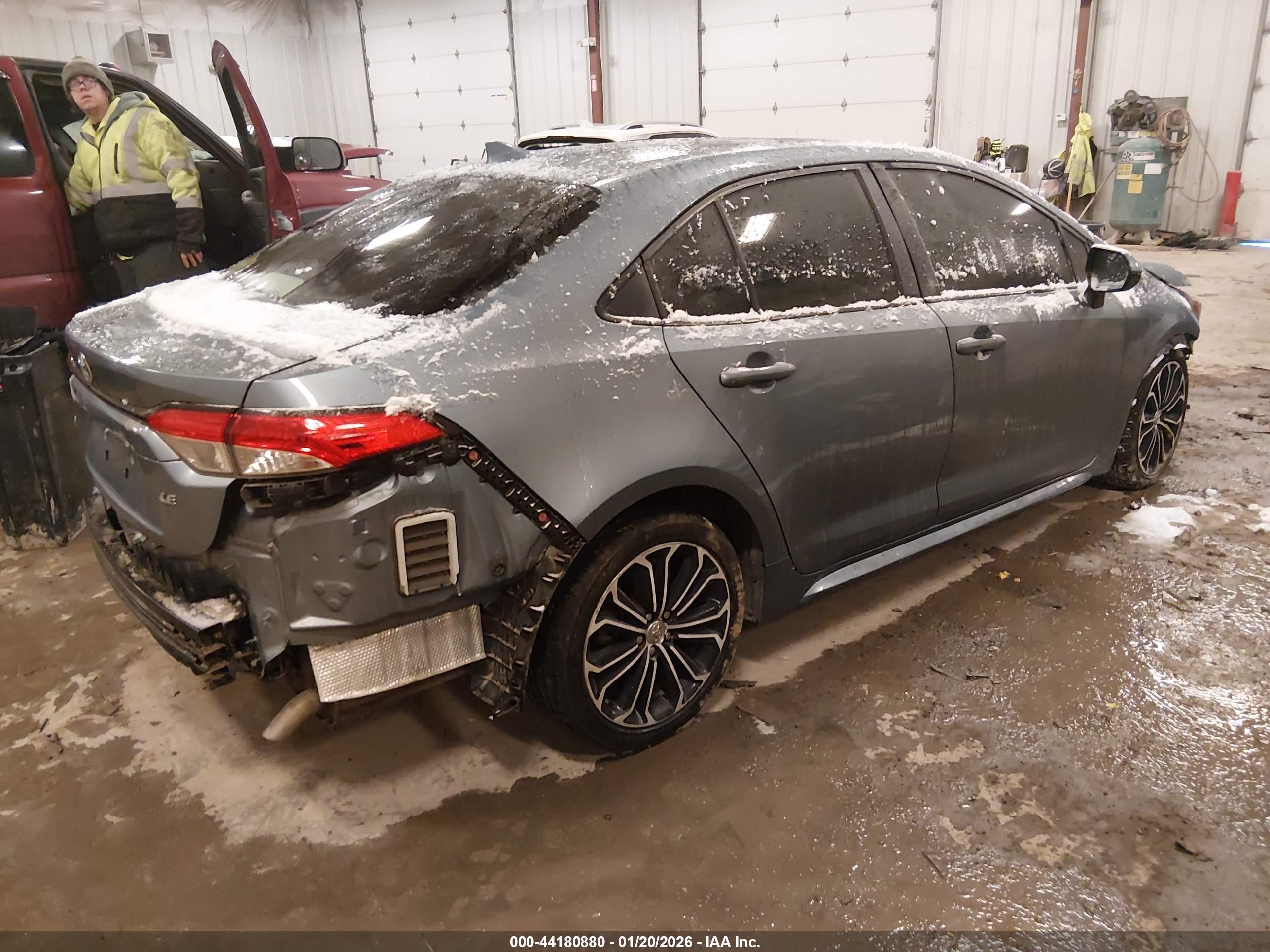 TOYOTA COROLLA image 4