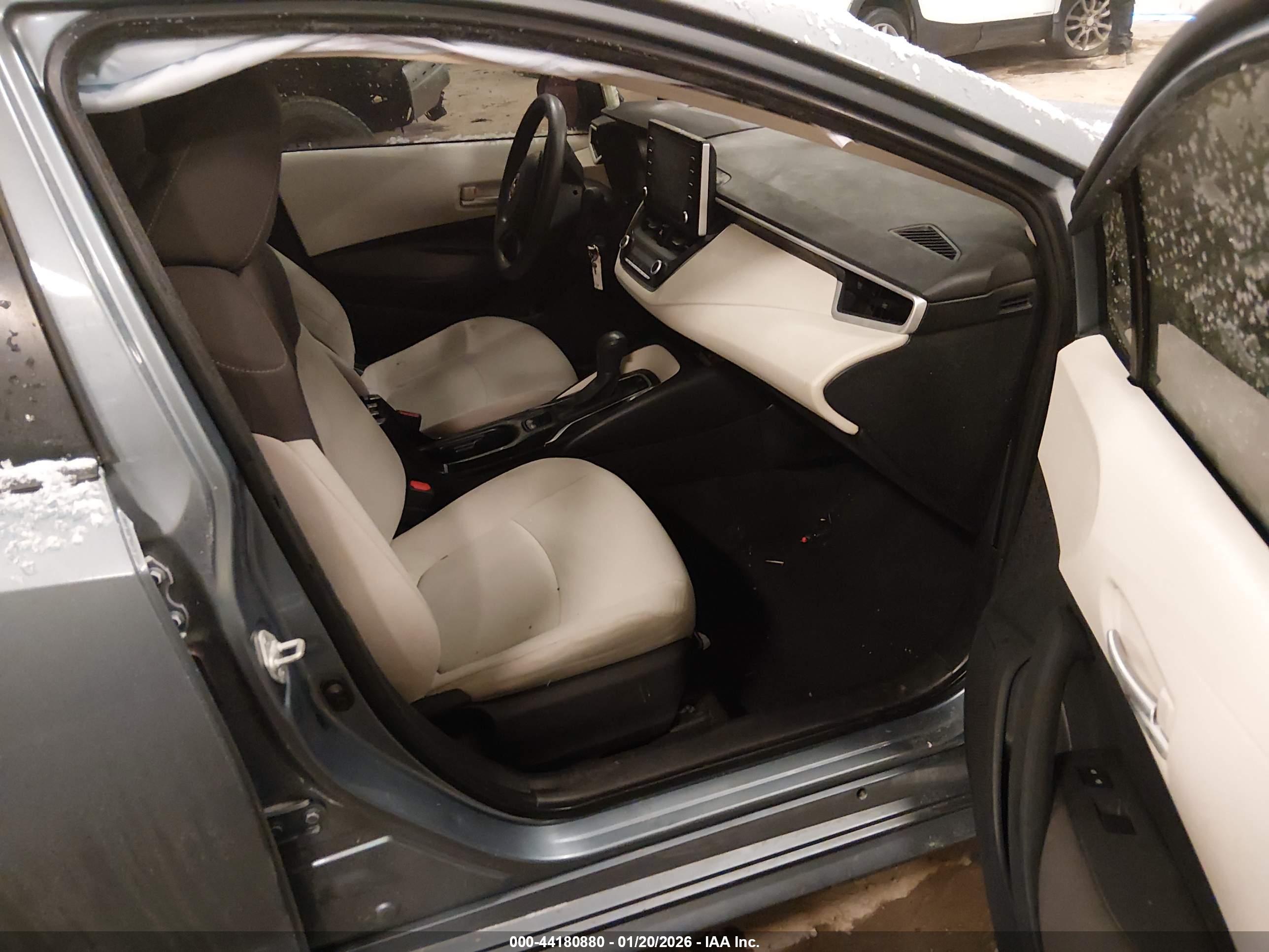 TOYOTA COROLLA image 5
