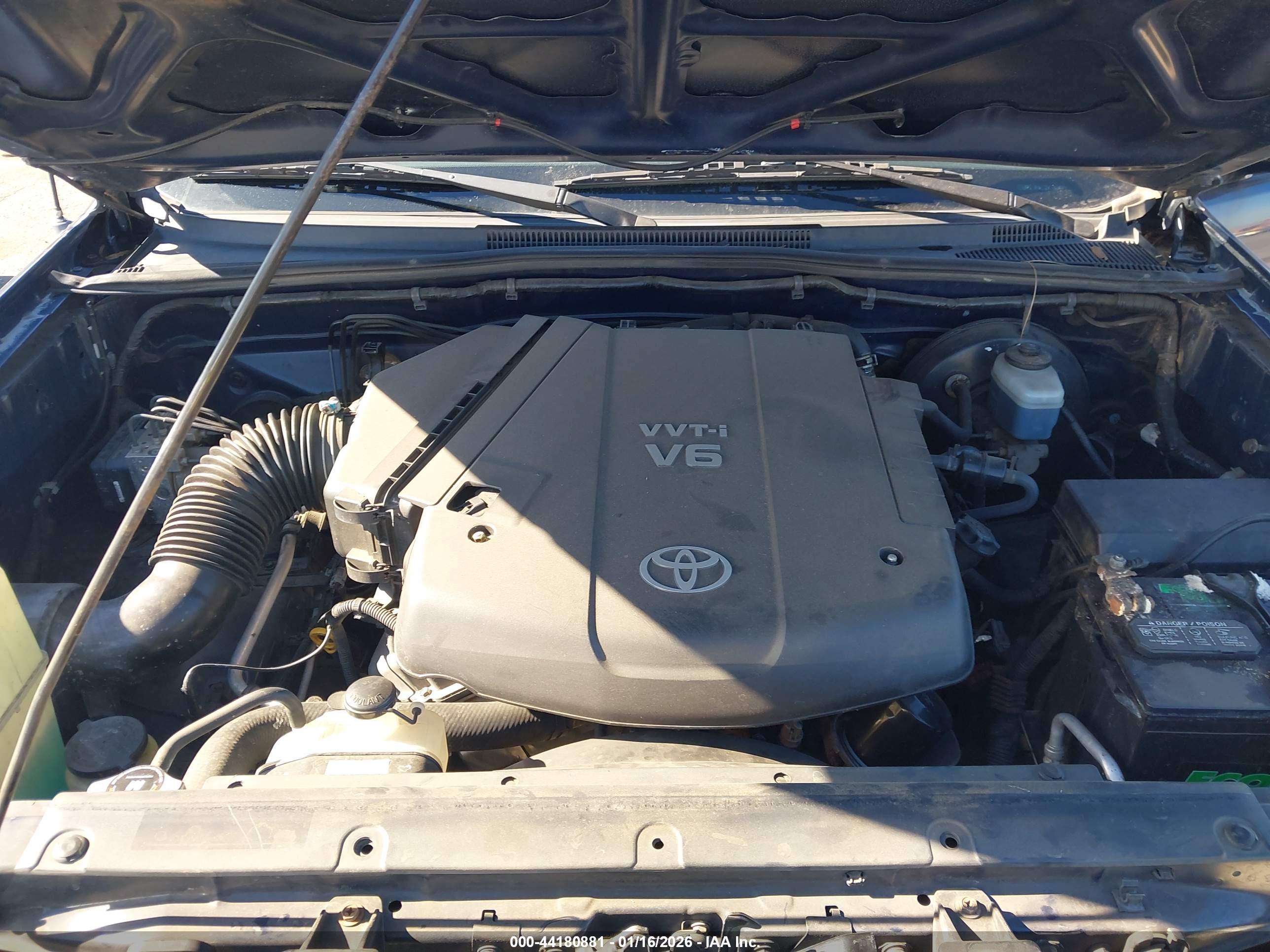 TOYOTA TACOMA image 10