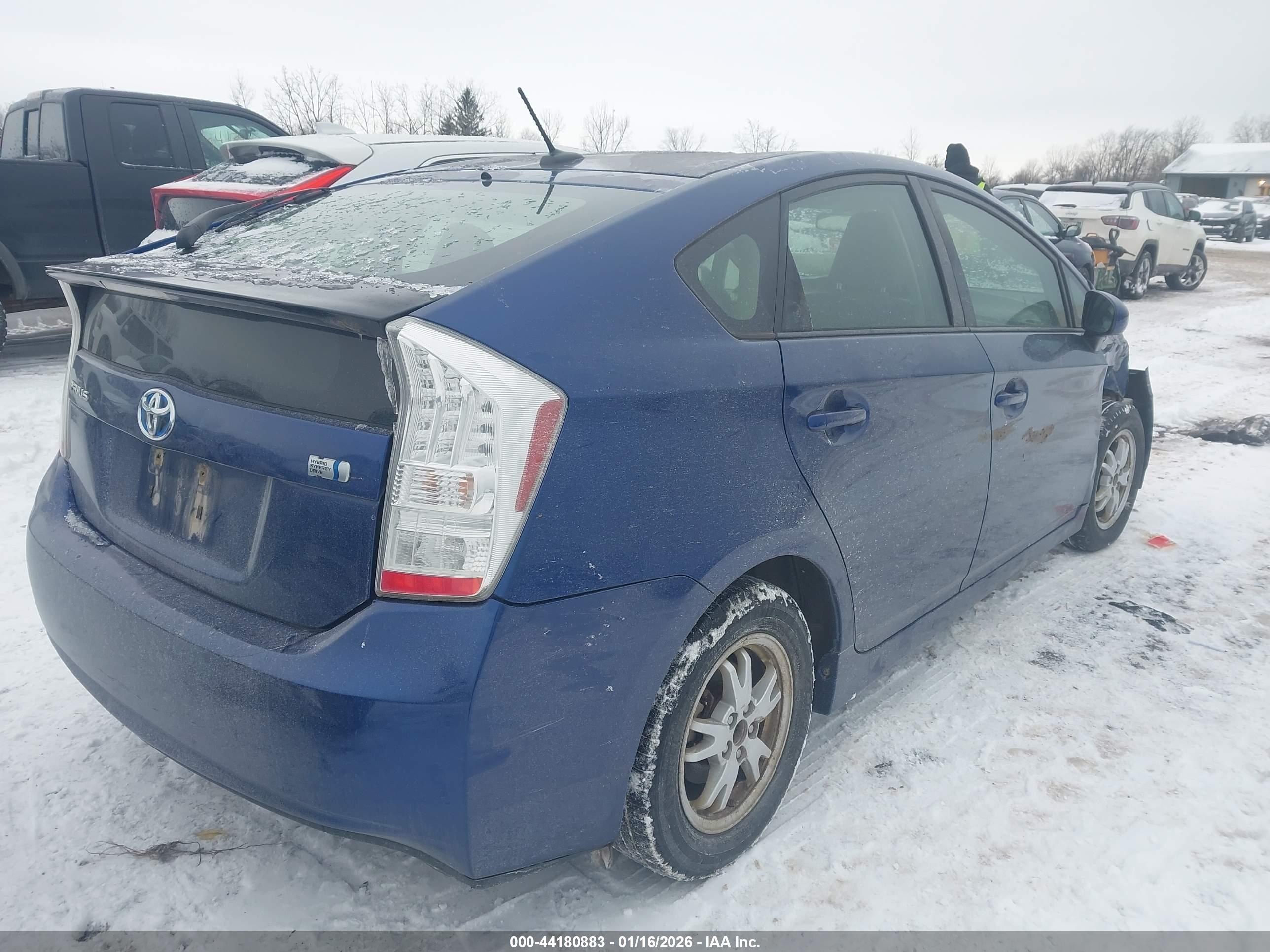 TOYOTA PRIUS image 4
