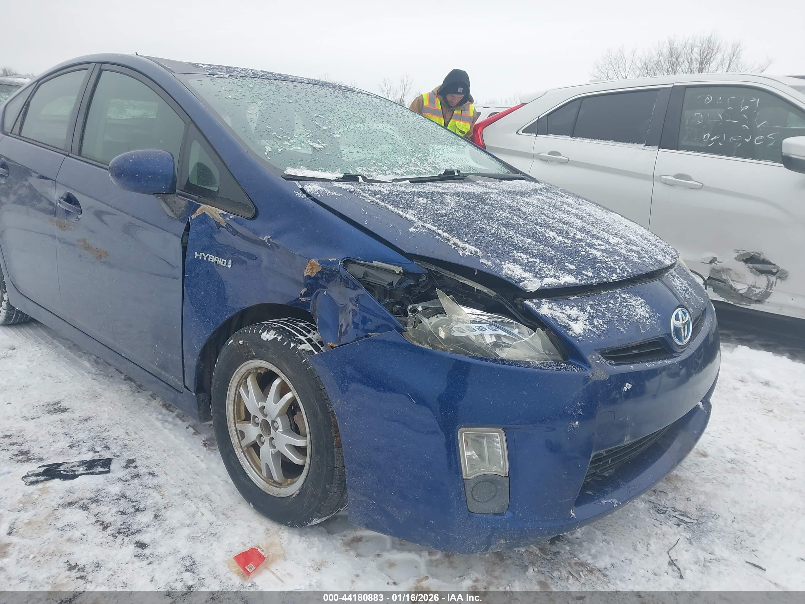 TOYOTA PRIUS image 6