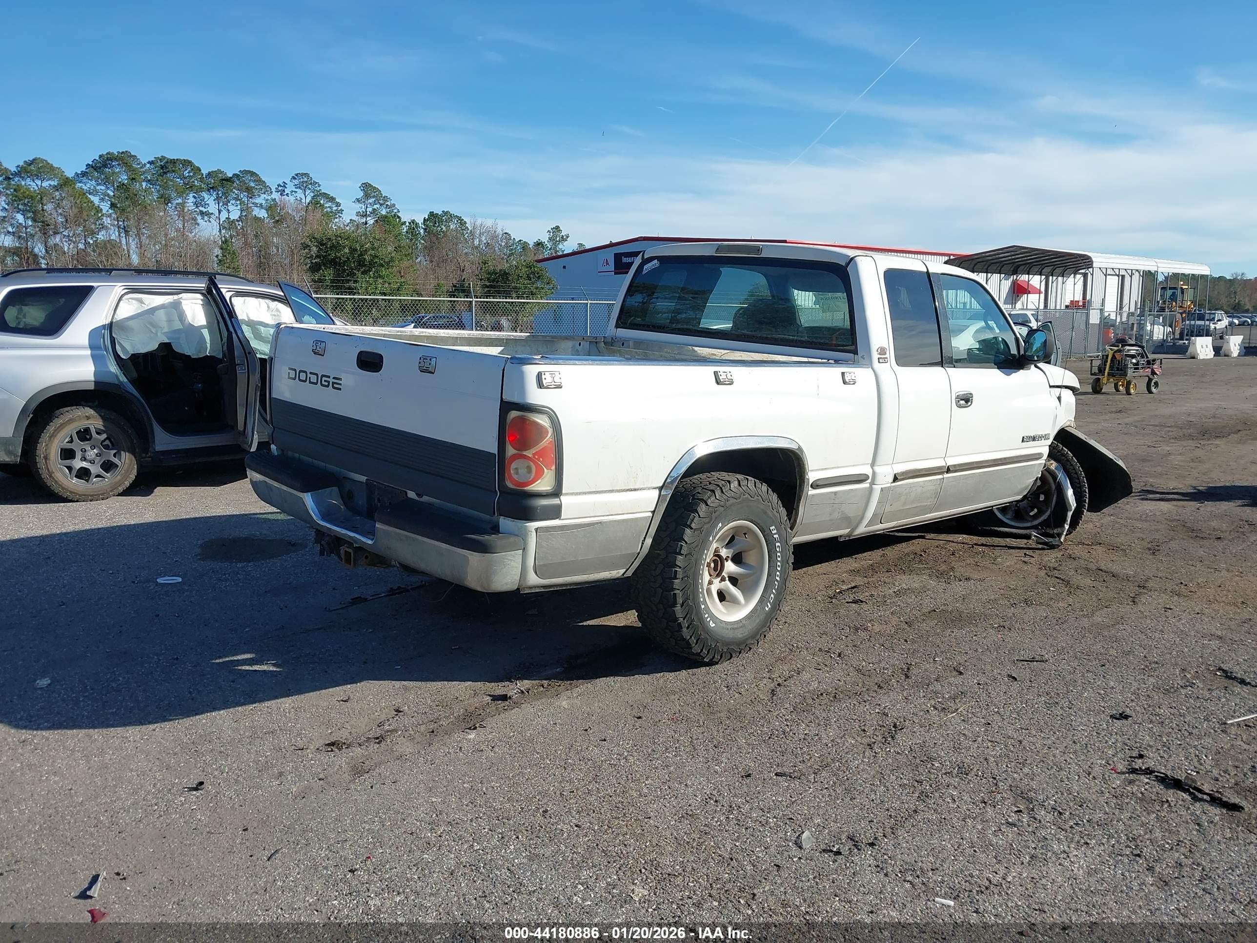 DODGE RAM image 4