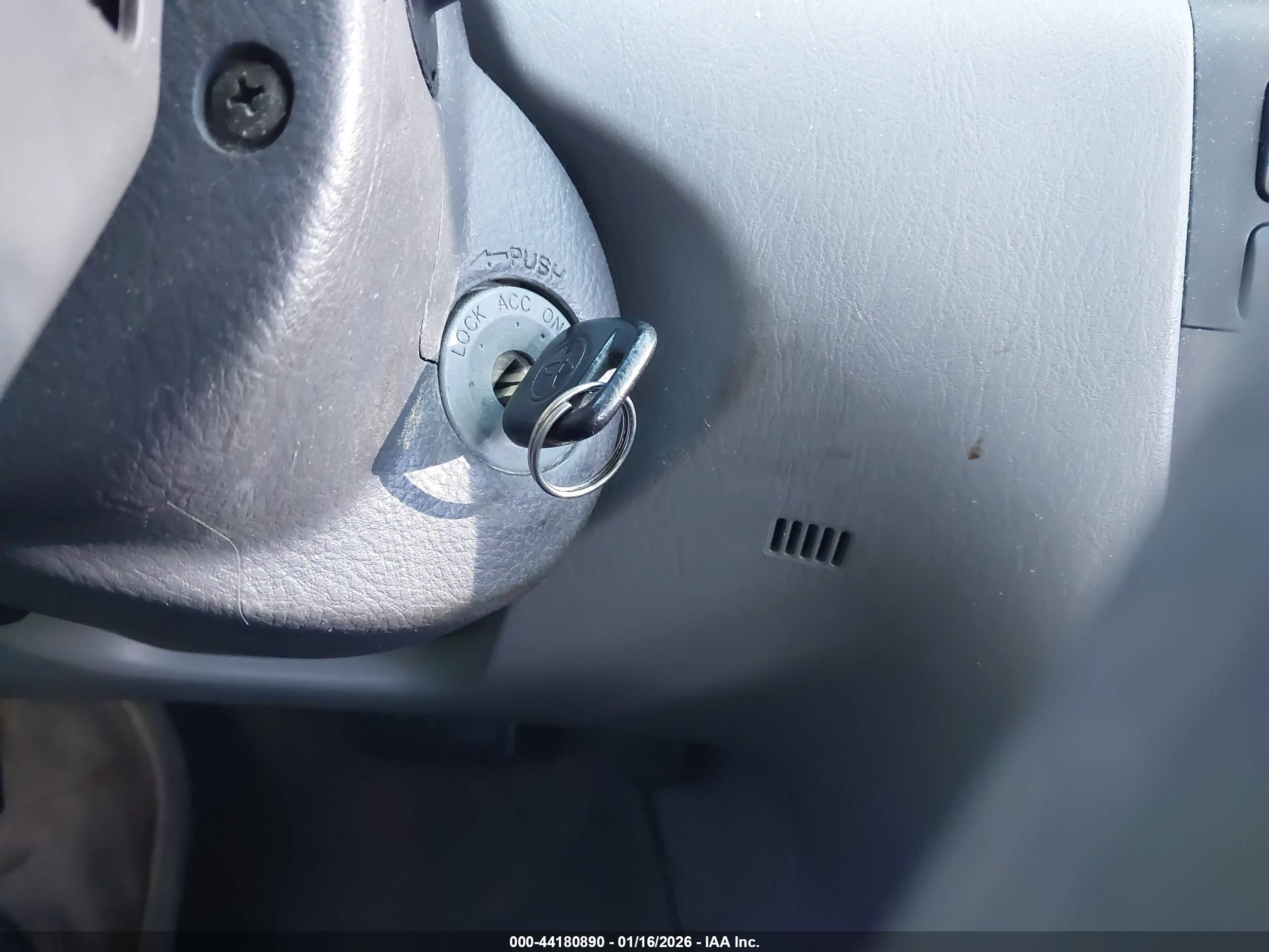 TOYOTA COROLLA image 11