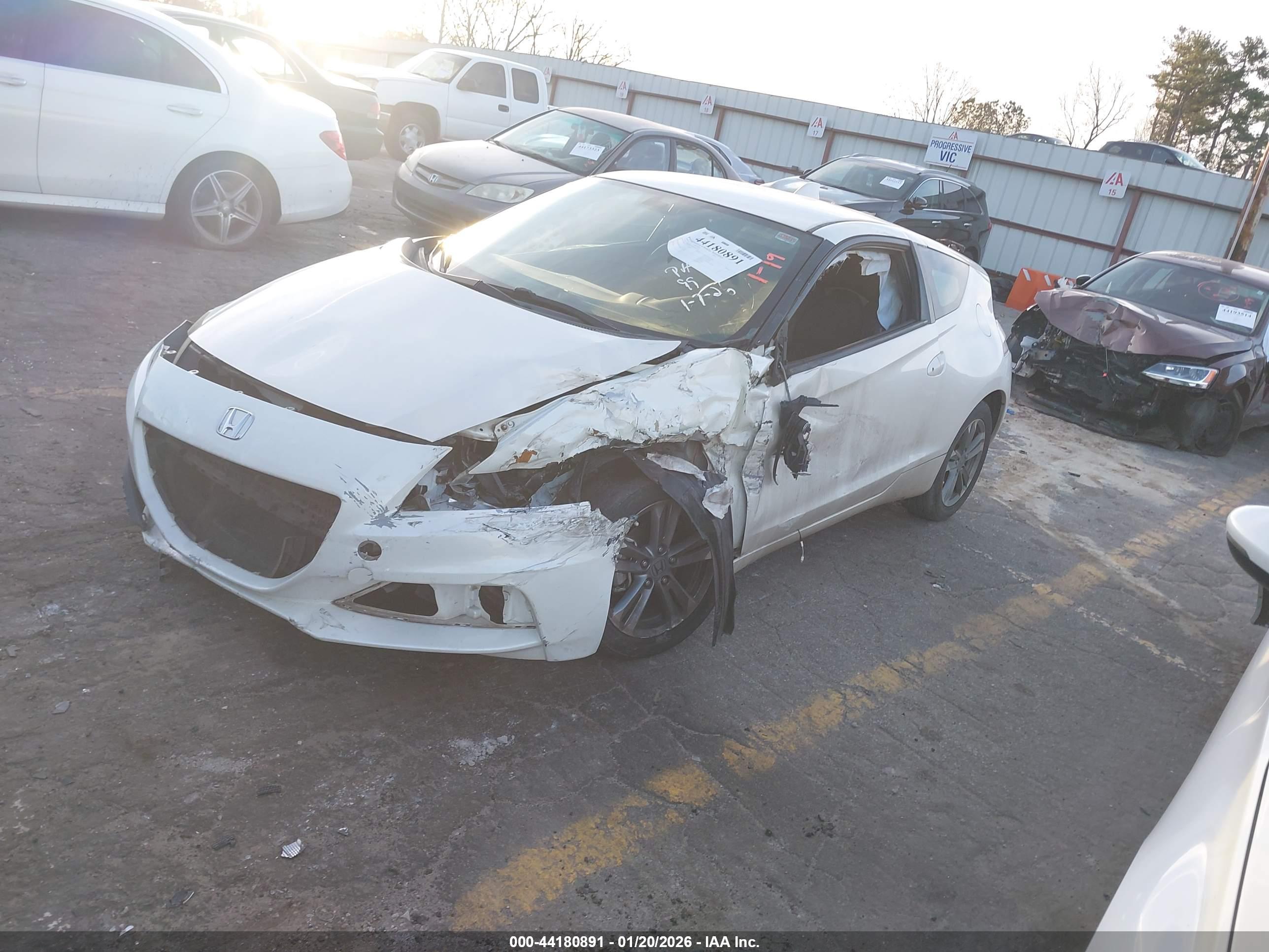 HONDA CR-Z image 2