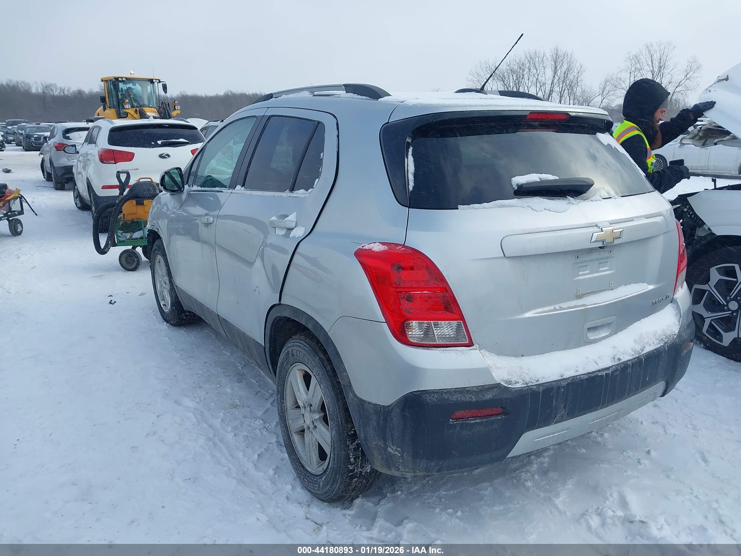 CHEVROLET TRAX image 3