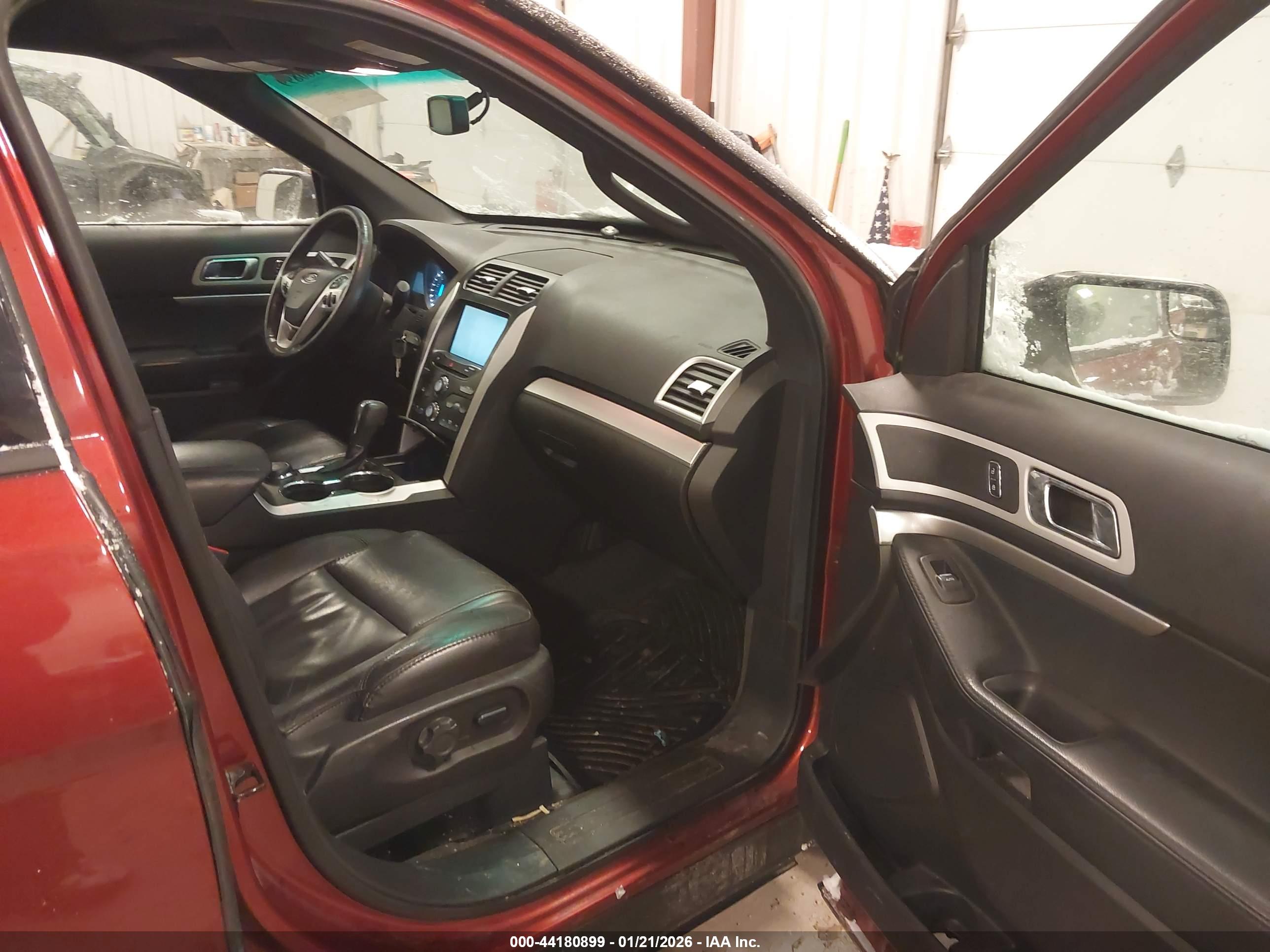 FORD EXPLORER image 5