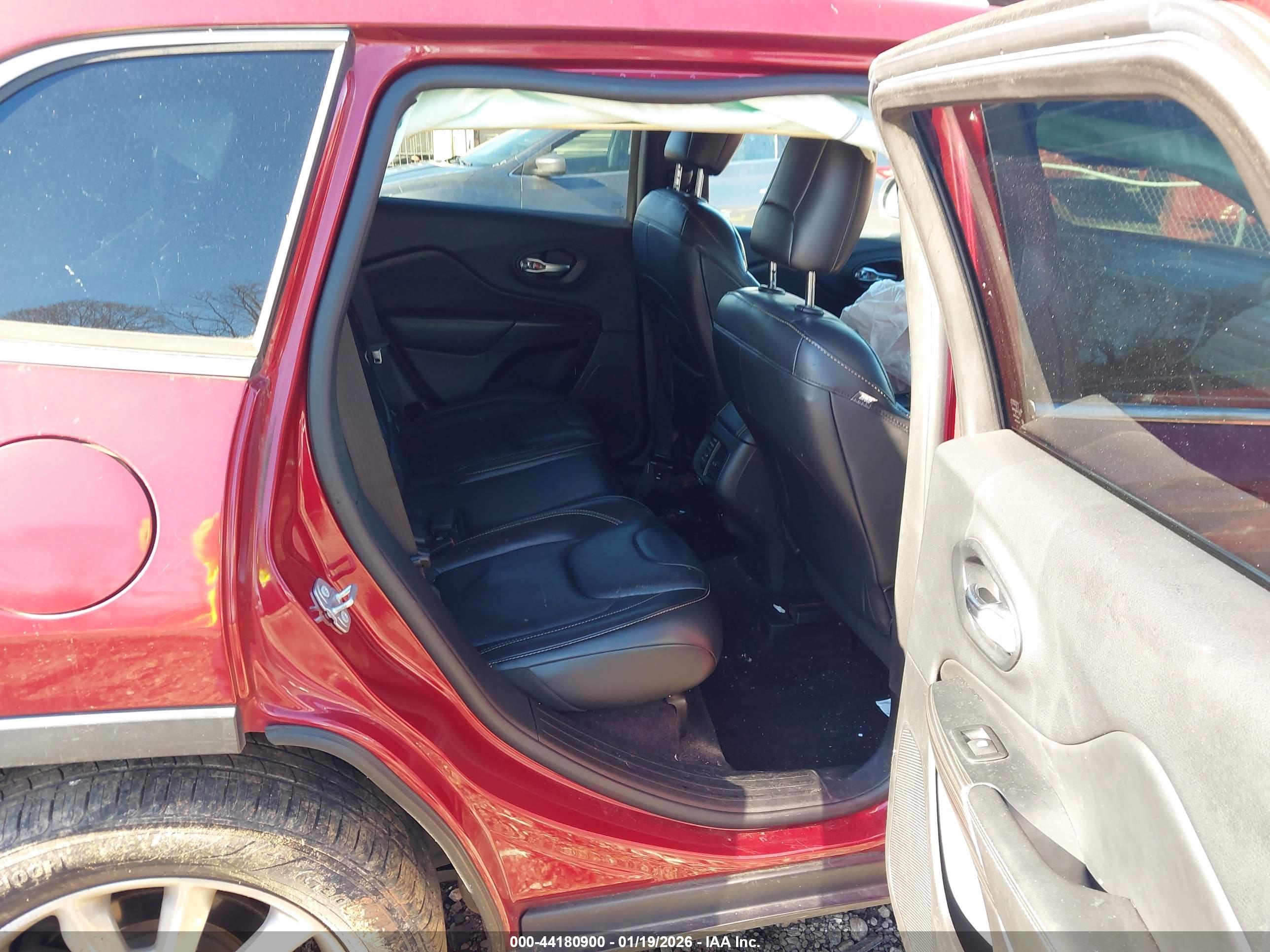 JEEP CHEROKEE image 8