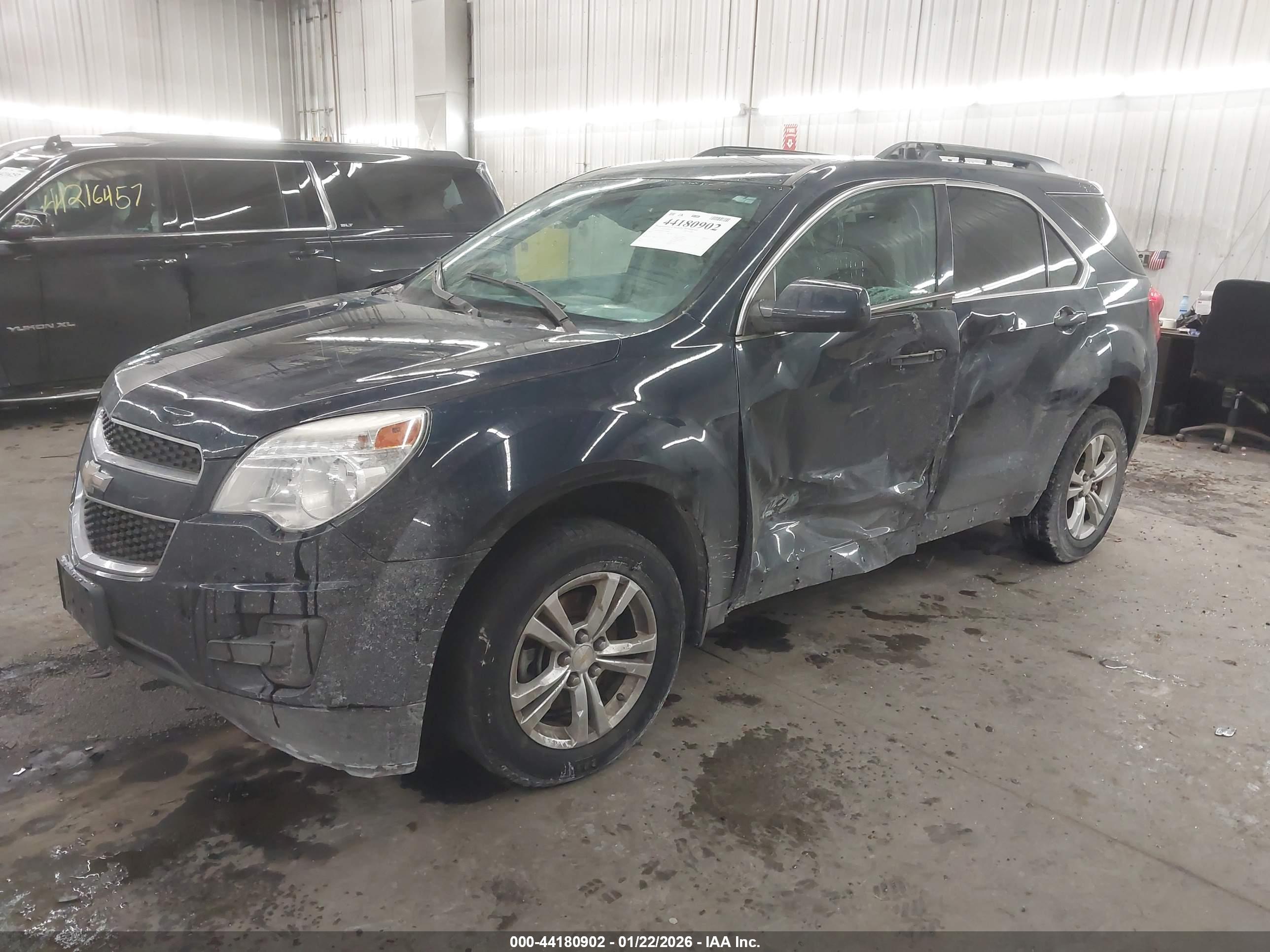 CHEVROLET EQUINOX image 2