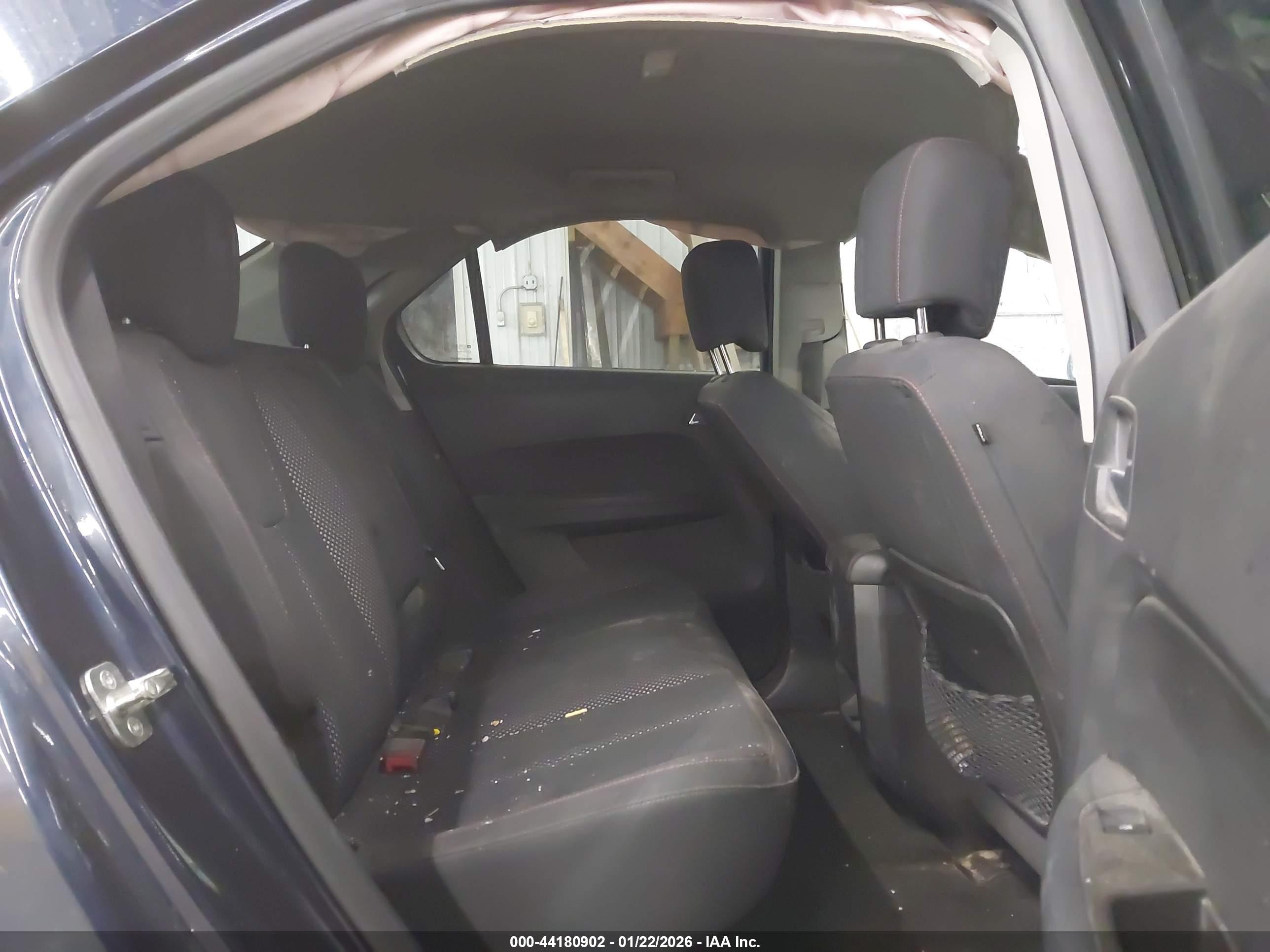 CHEVROLET EQUINOX image 8