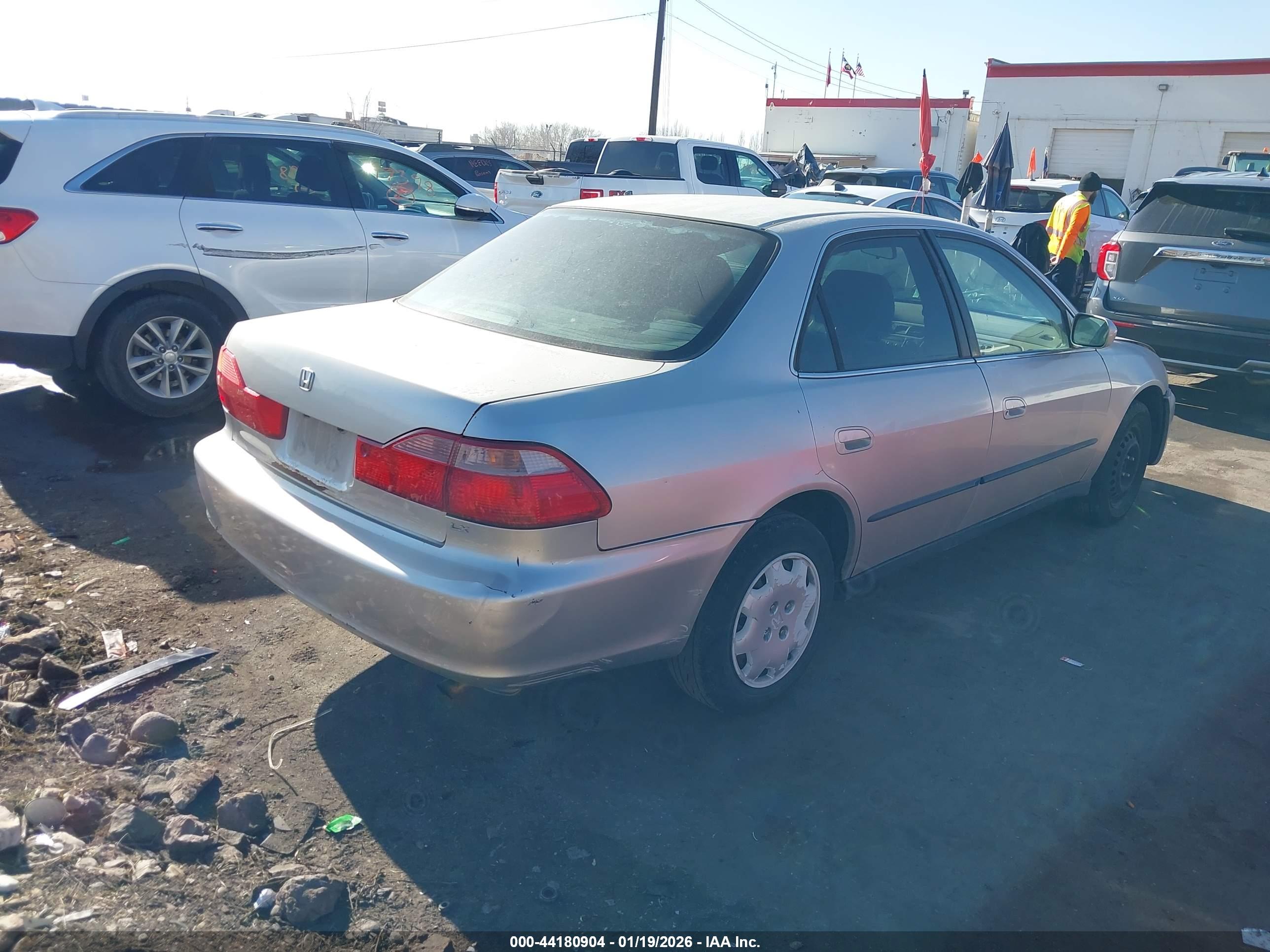 HONDA ACCORD image 4