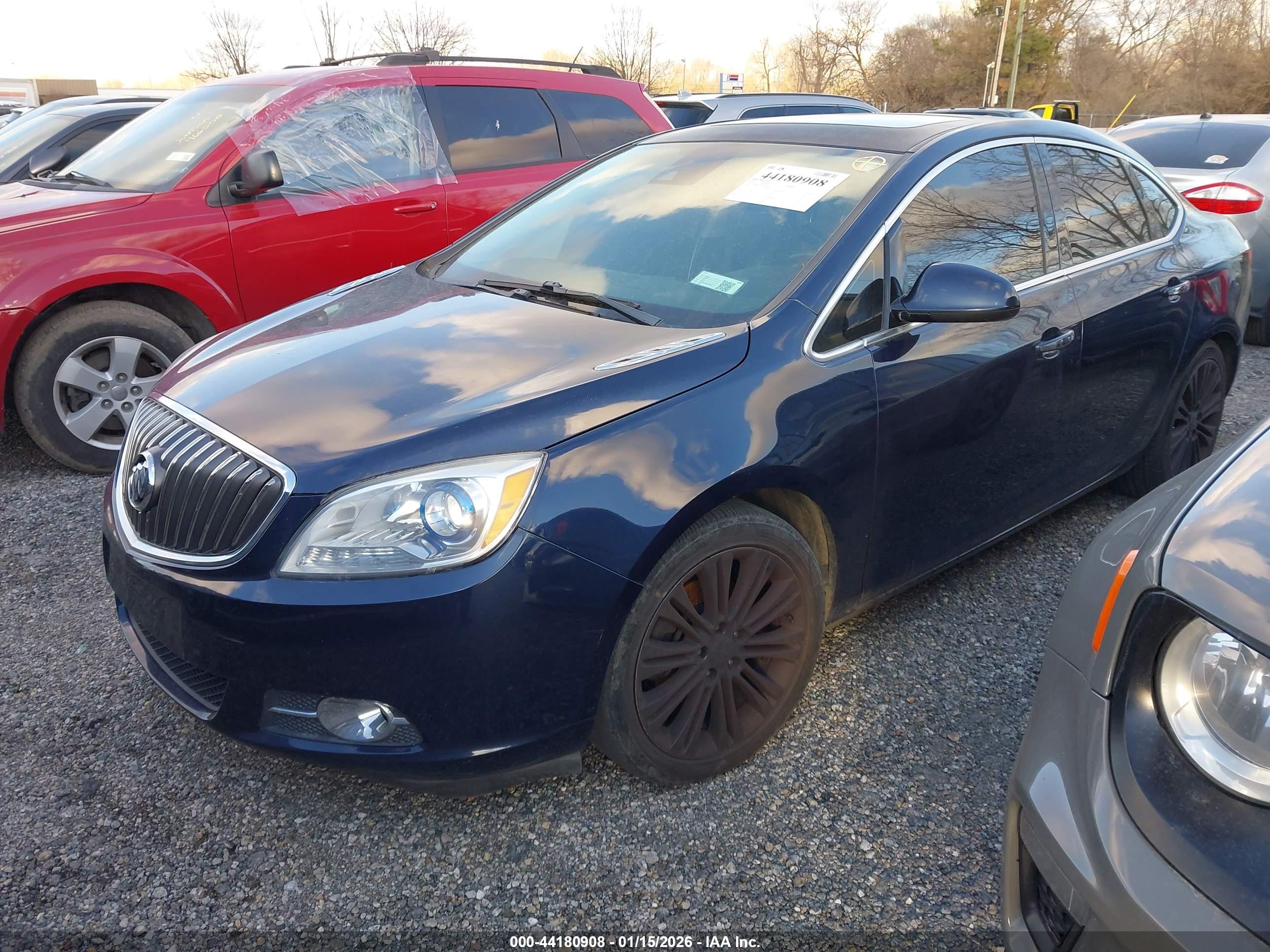 BUICK VERANO image 2