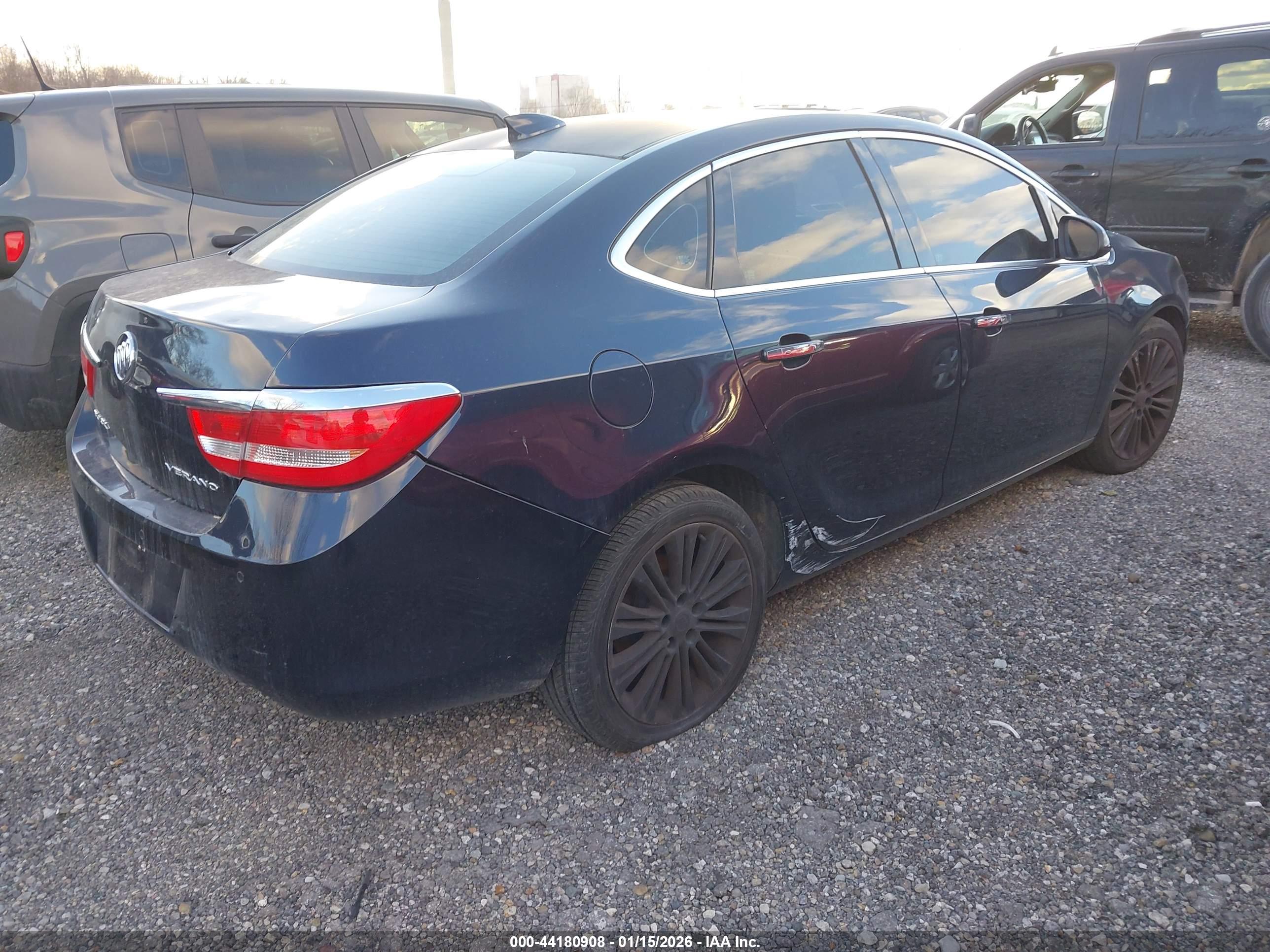 BUICK VERANO image 4