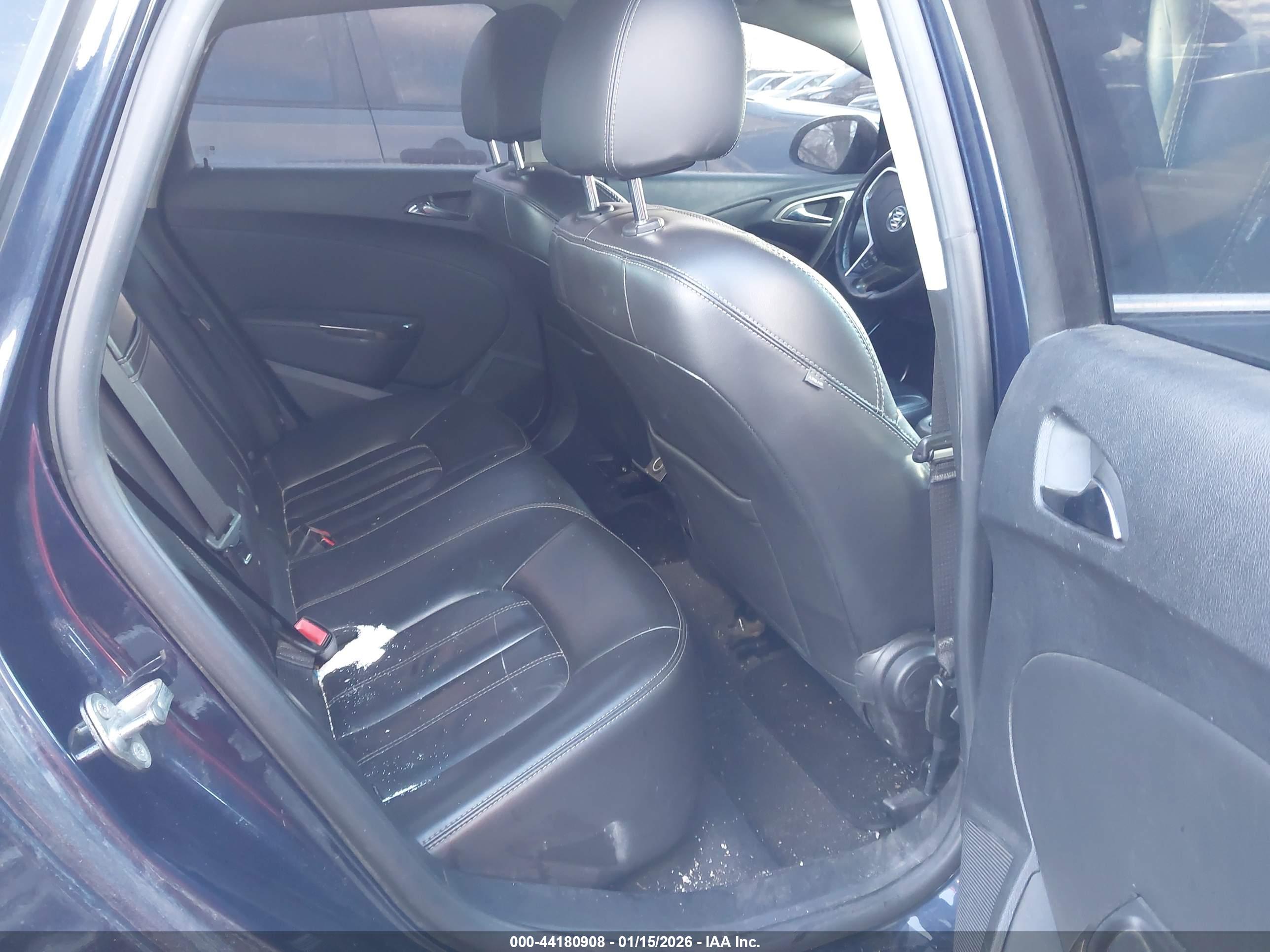 BUICK VERANO image 8