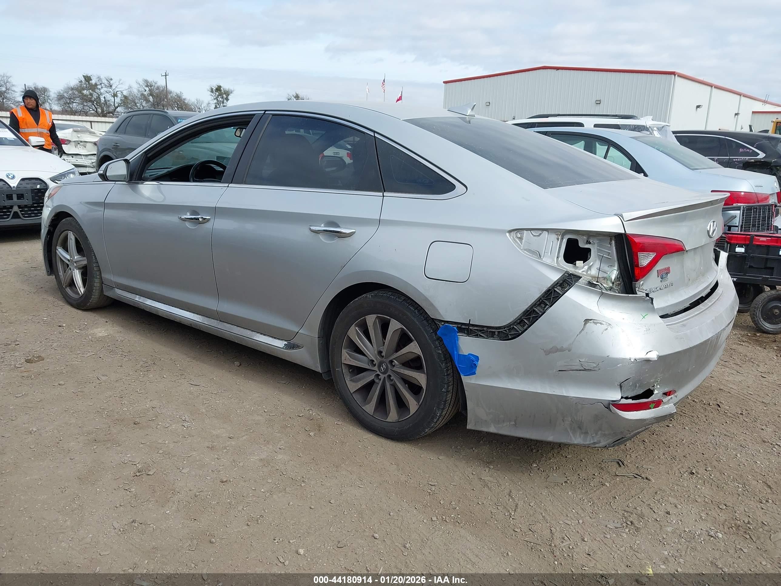 HYUNDAI SONATA image 3
