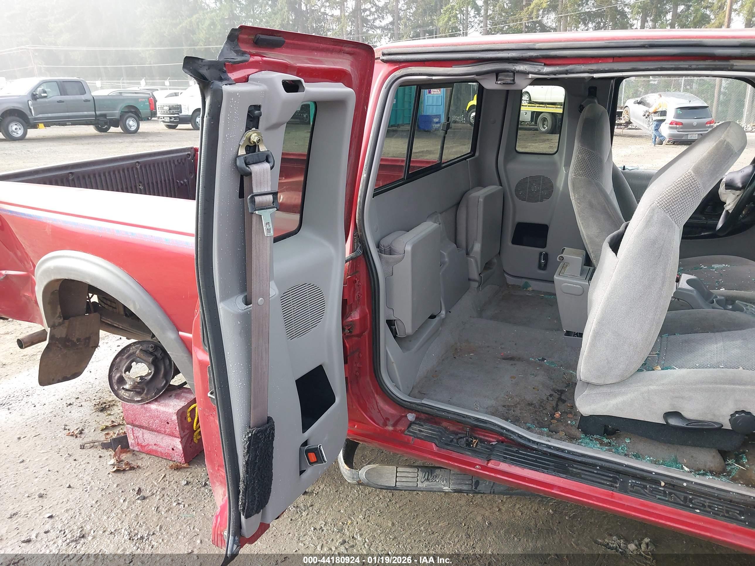 FORD RANGER image 8