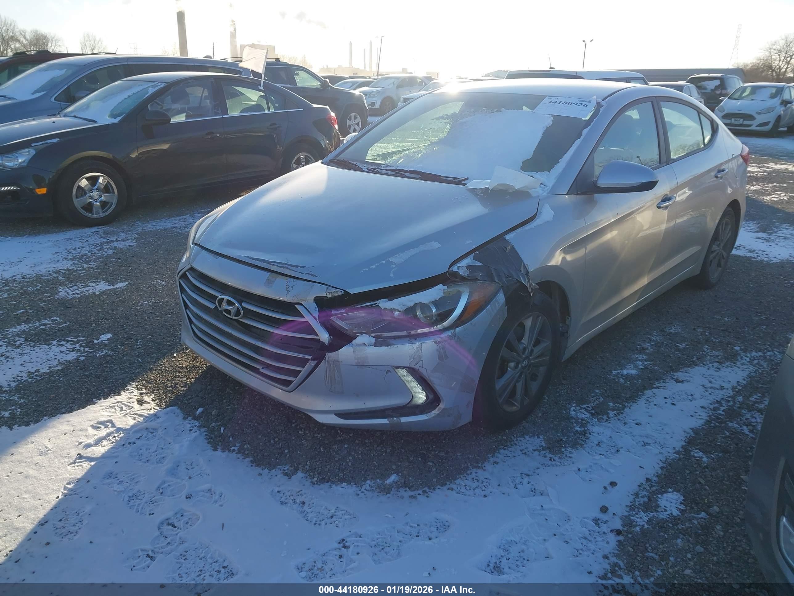 HYUNDAI ELANTRA image 6