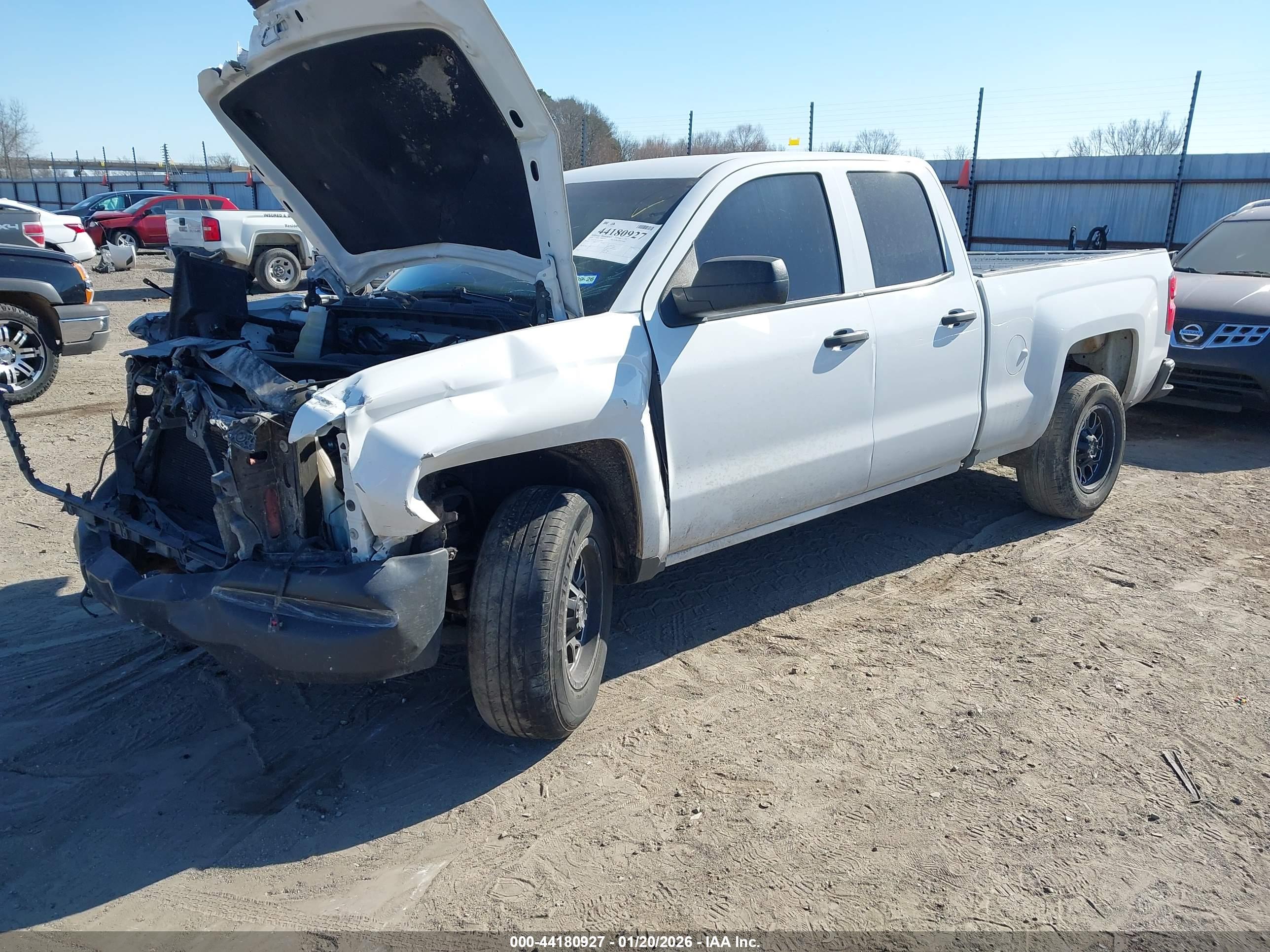 CHEVROLET SILVERADO image 2