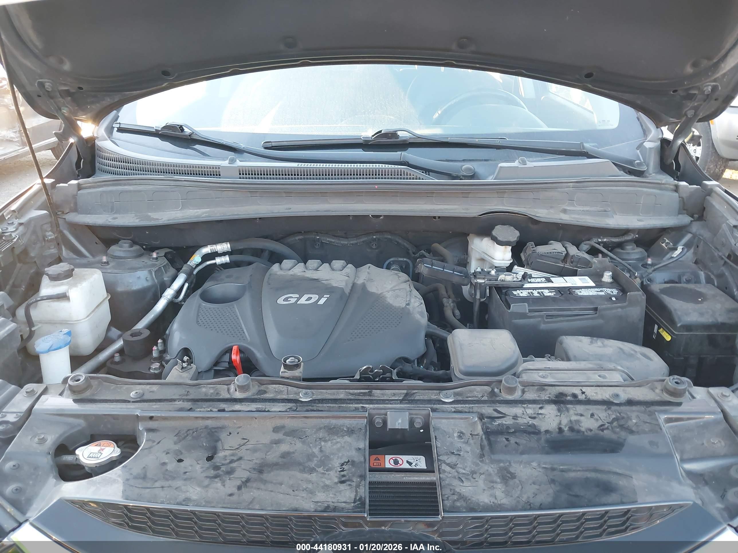 HYUNDAI TUCSON image 10