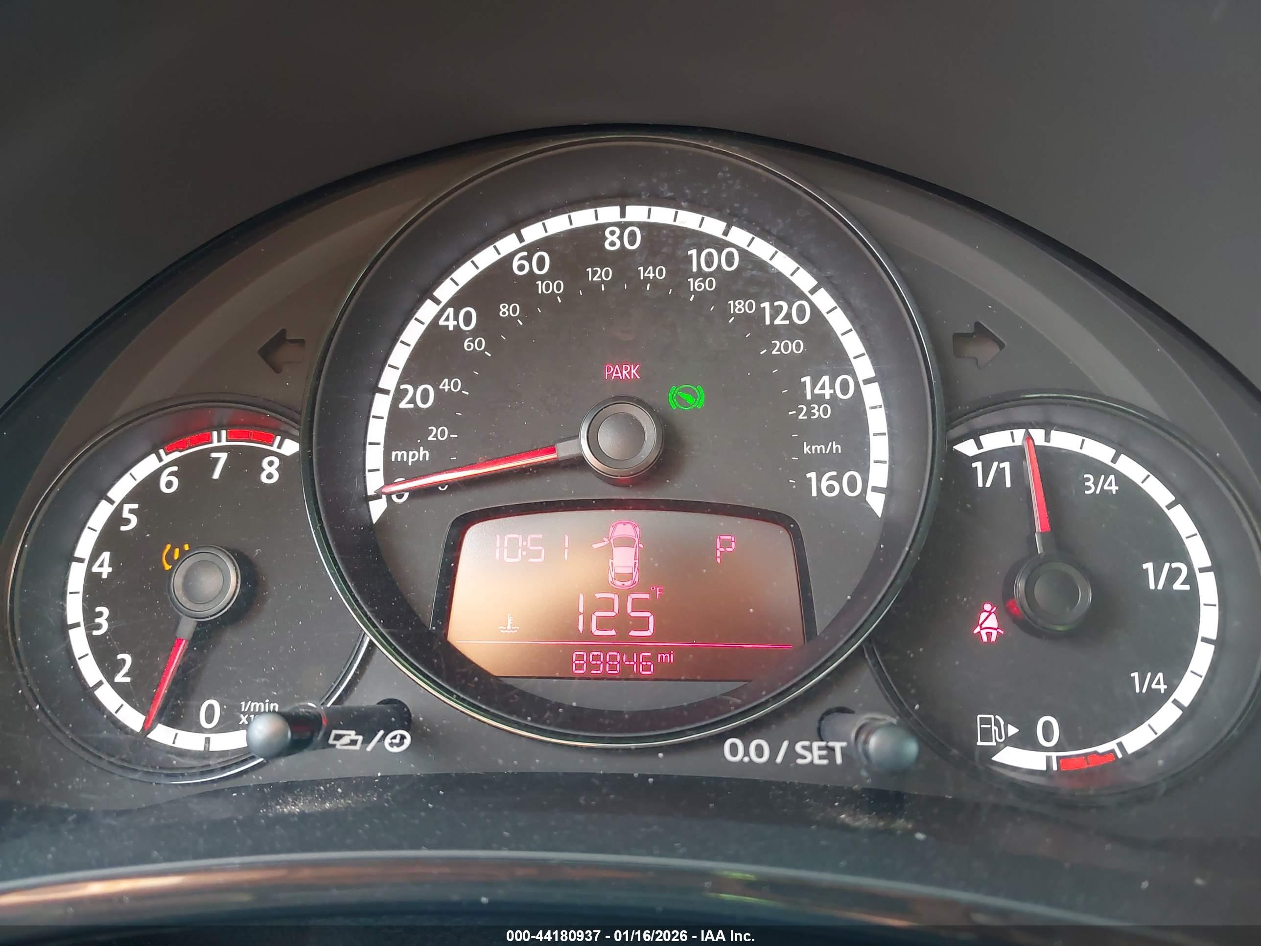 VOLKSWAGEN BEETLE image 7