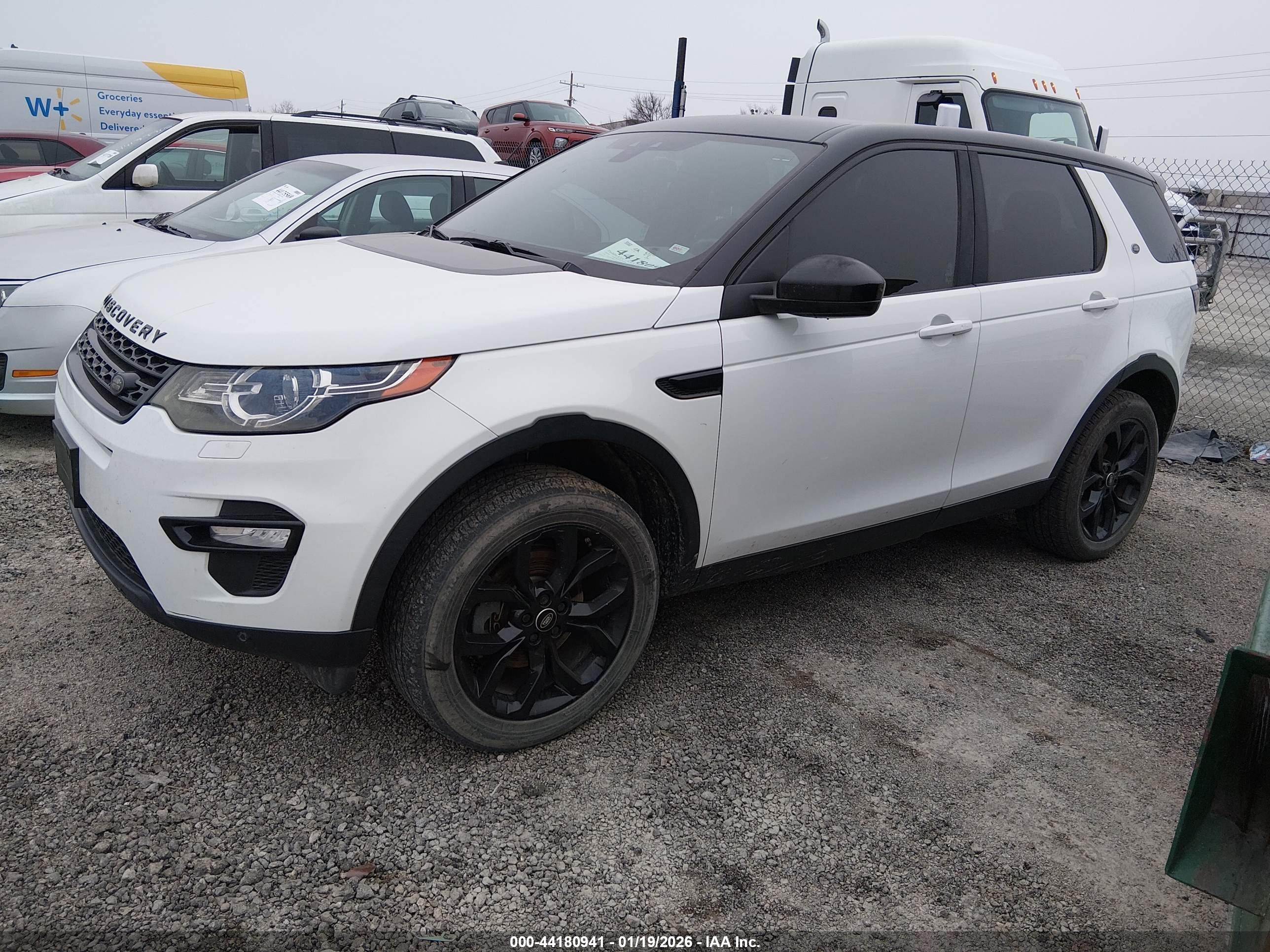LAND ROVER image 2