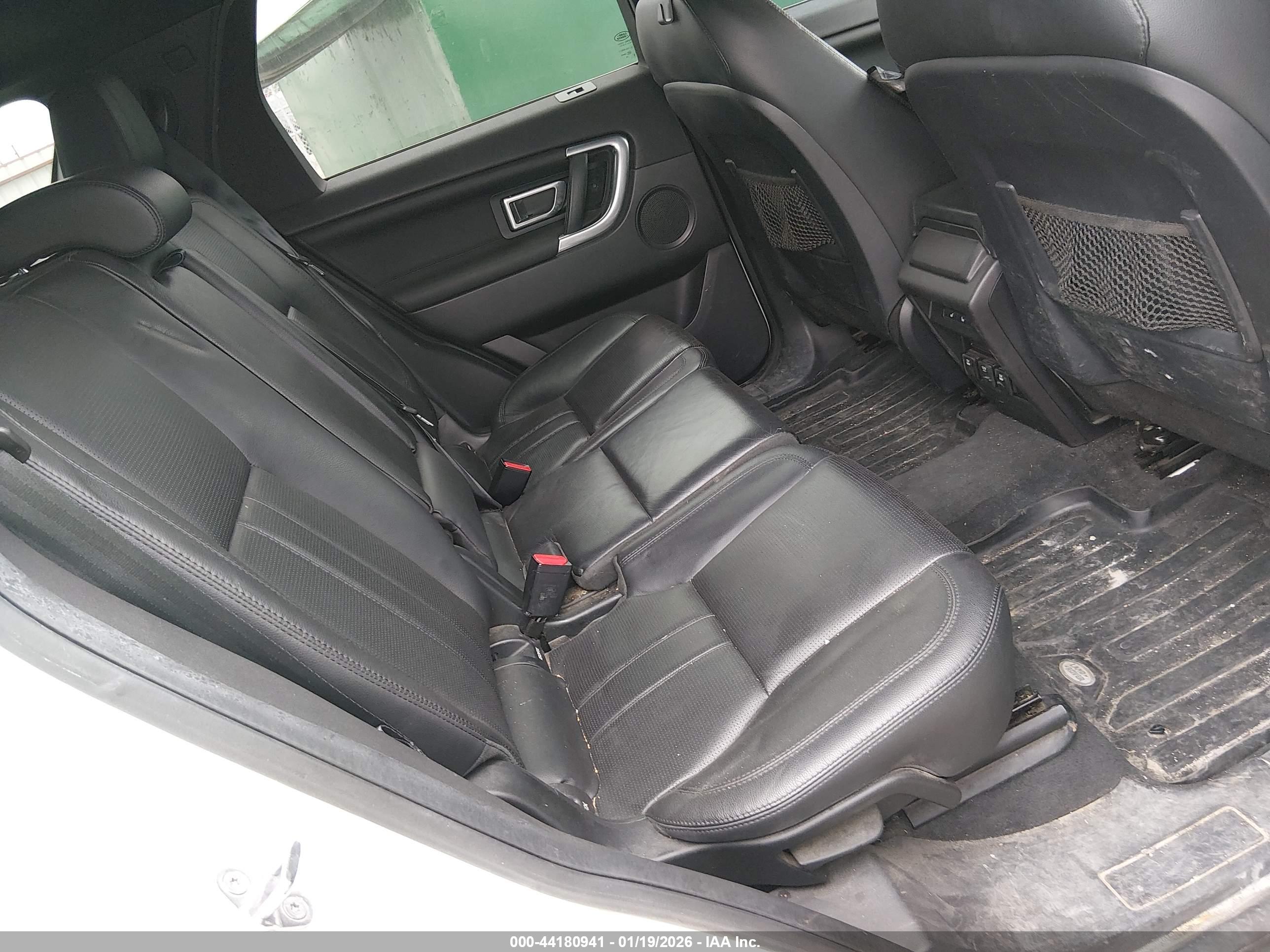 LAND ROVER image 8