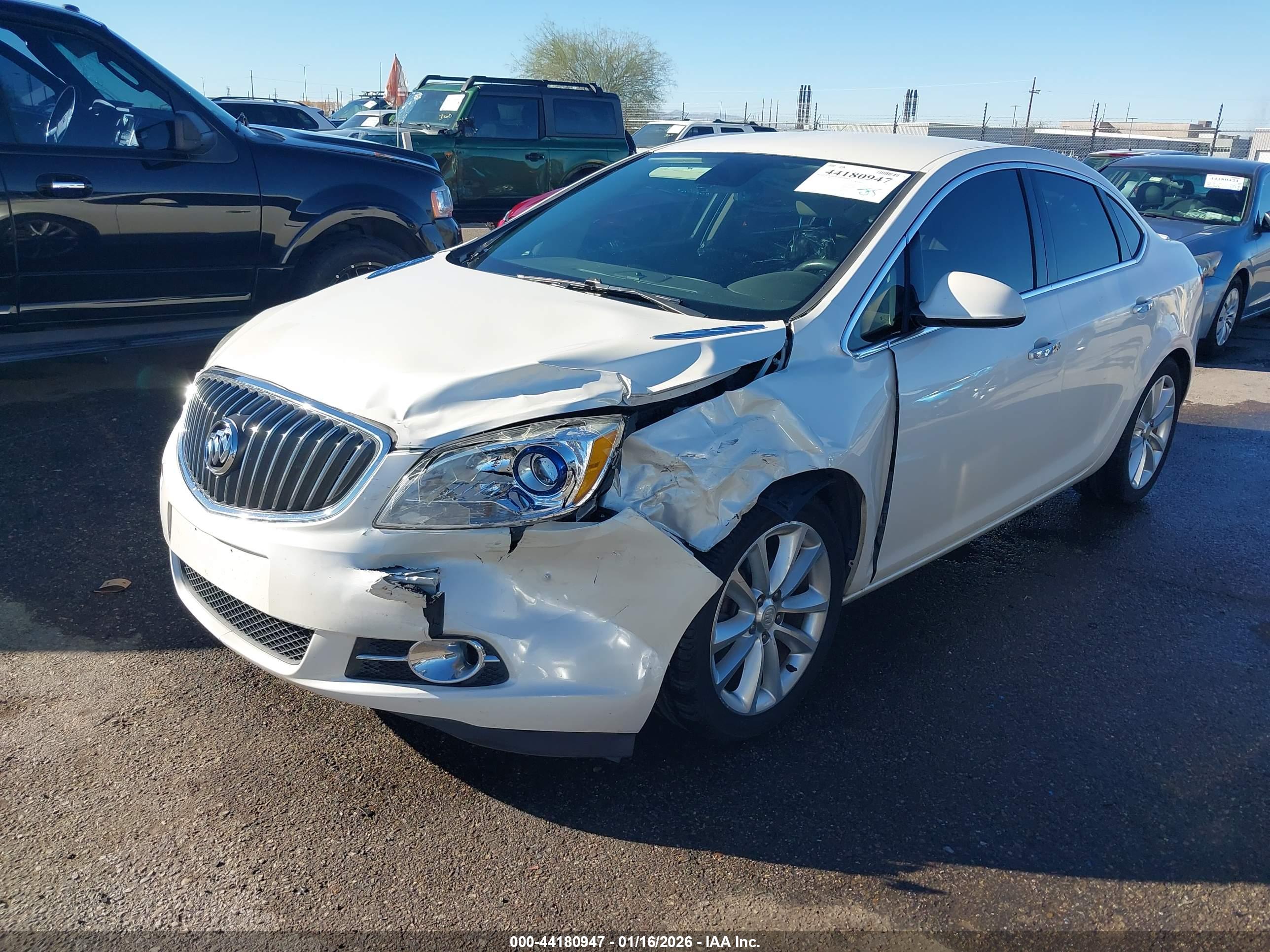 BUICK VERANO image 2