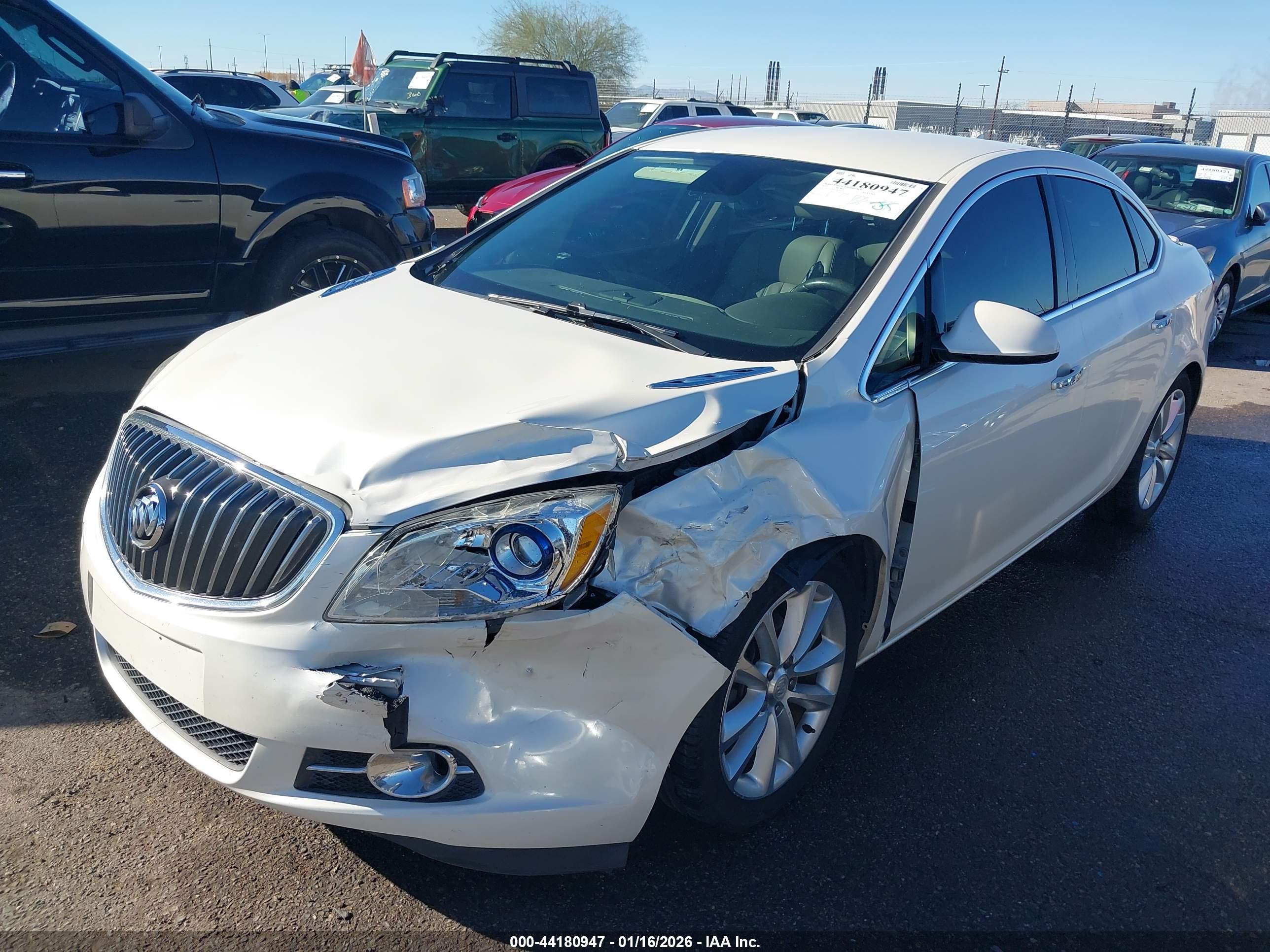BUICK VERANO image 6
