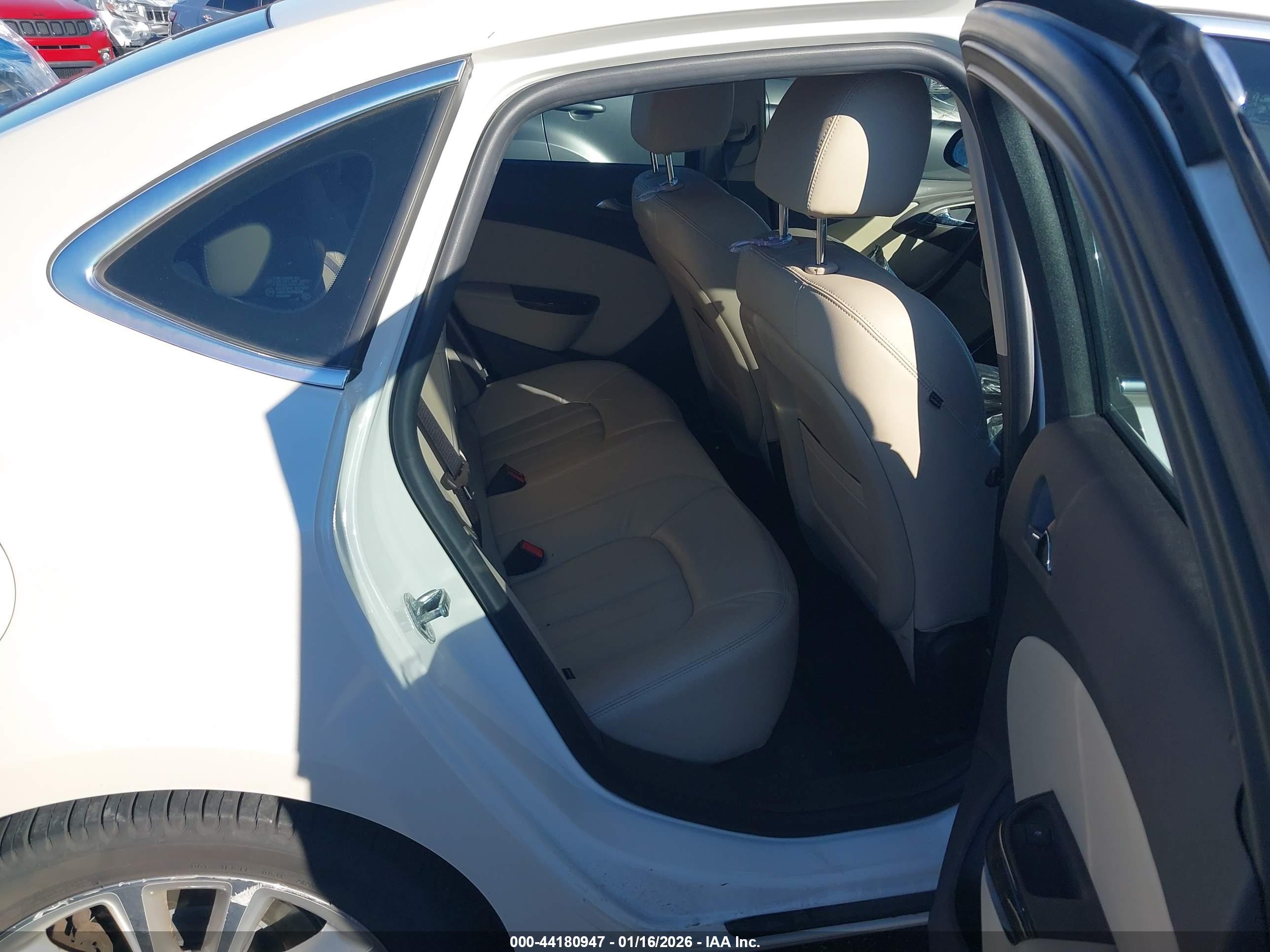 BUICK VERANO image 8