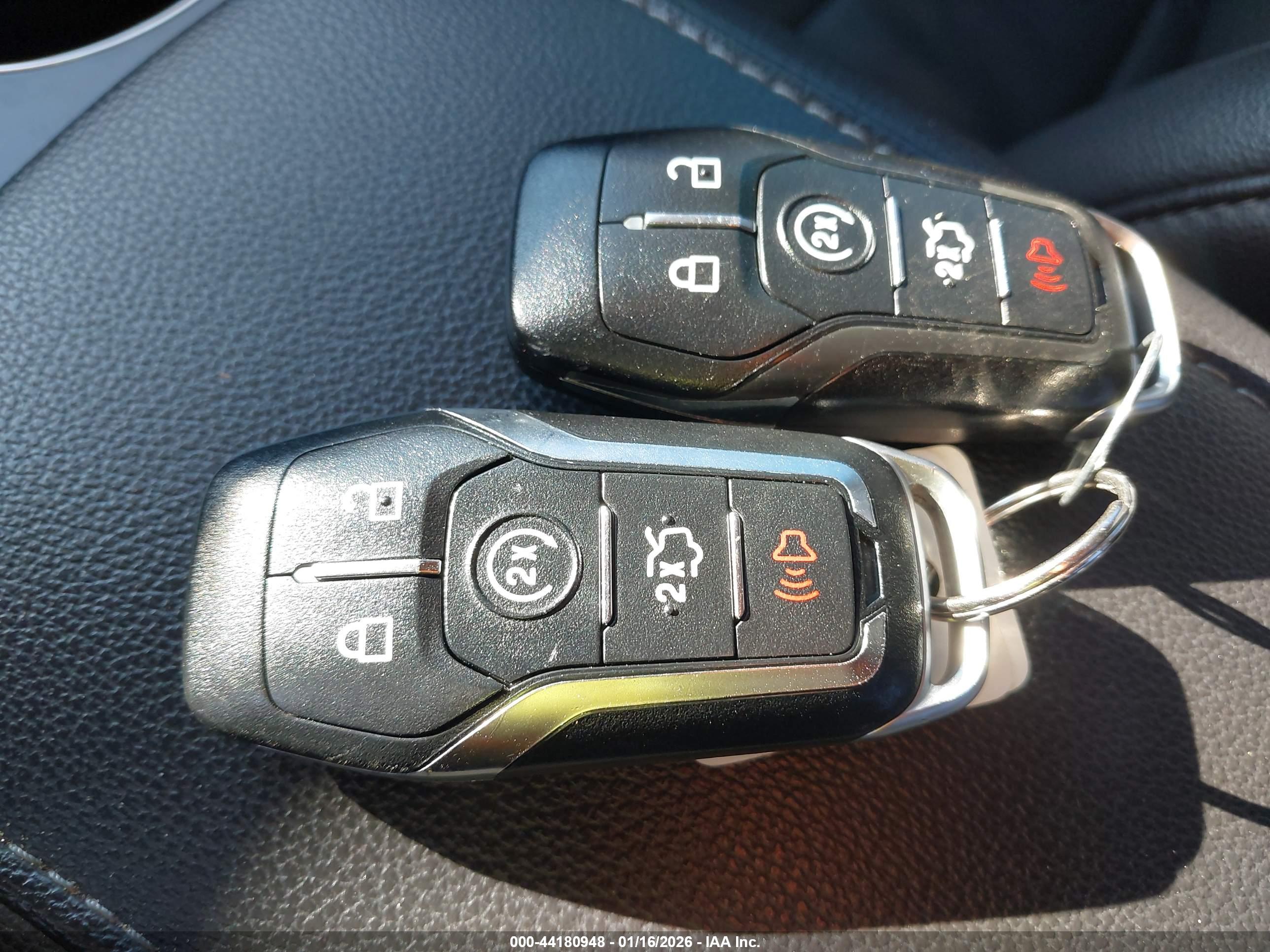 FORD FUSION image 11