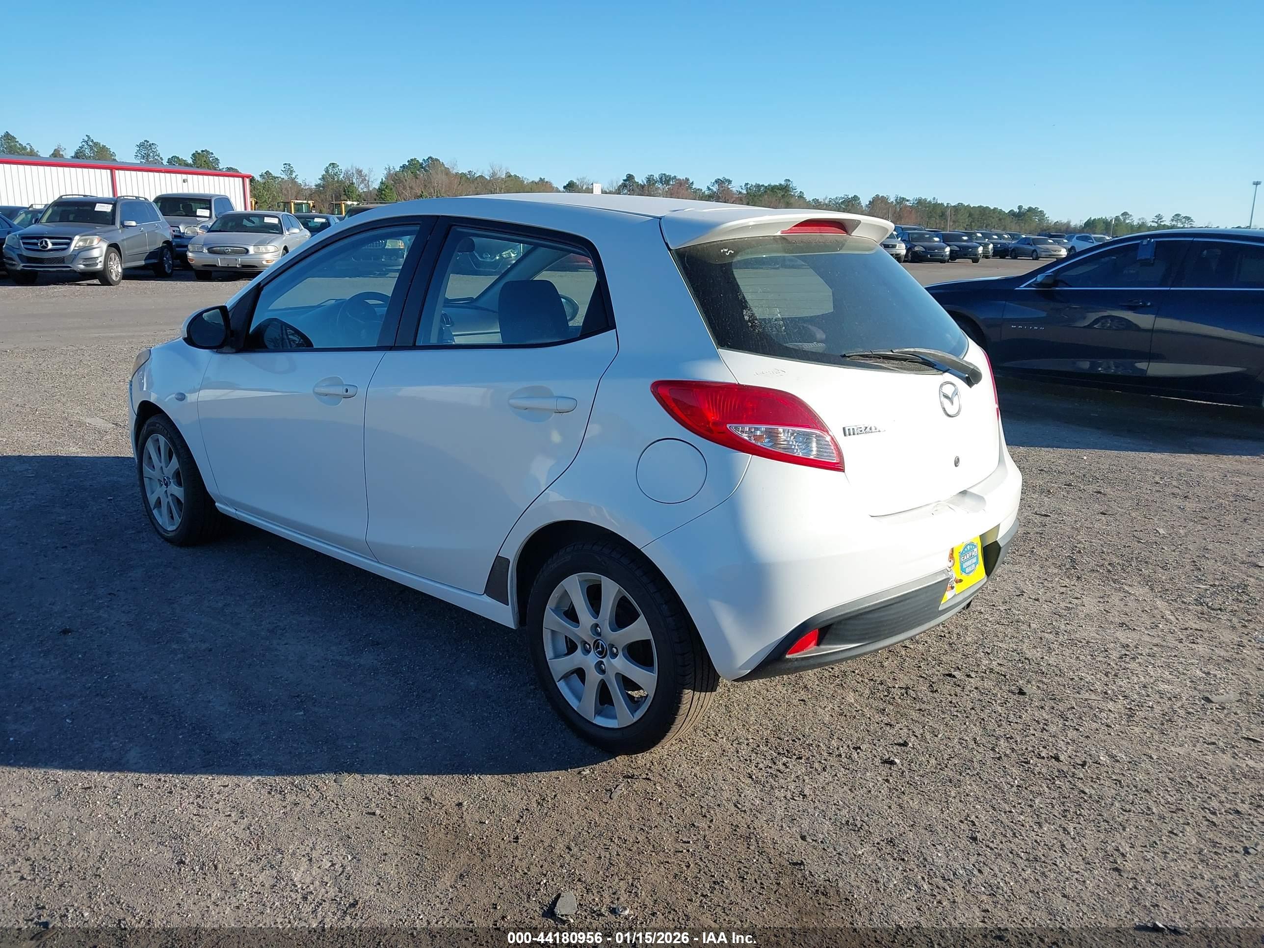 MAZDA MAZDA2 image 3