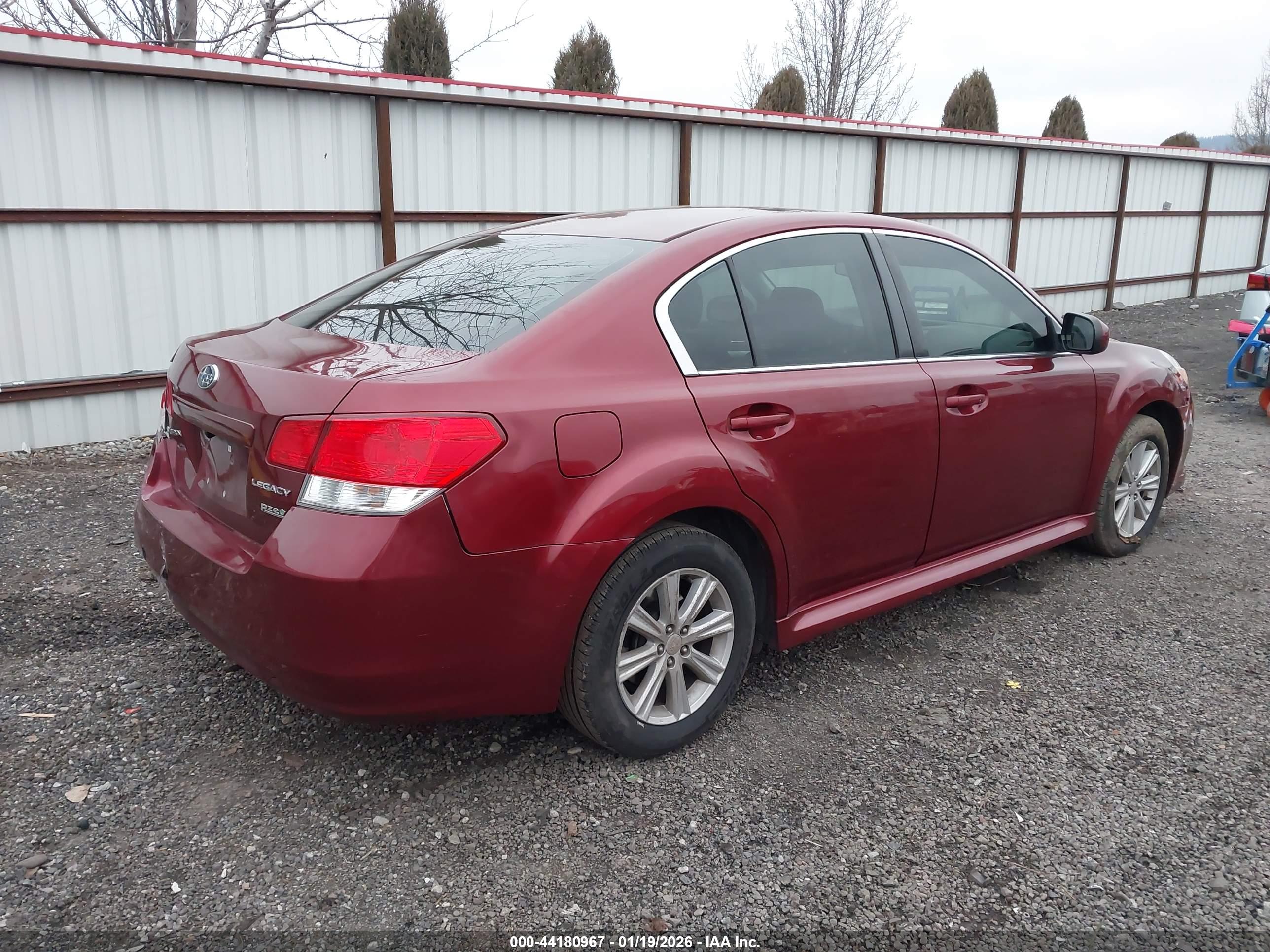 SUBARU LEGACY image 4