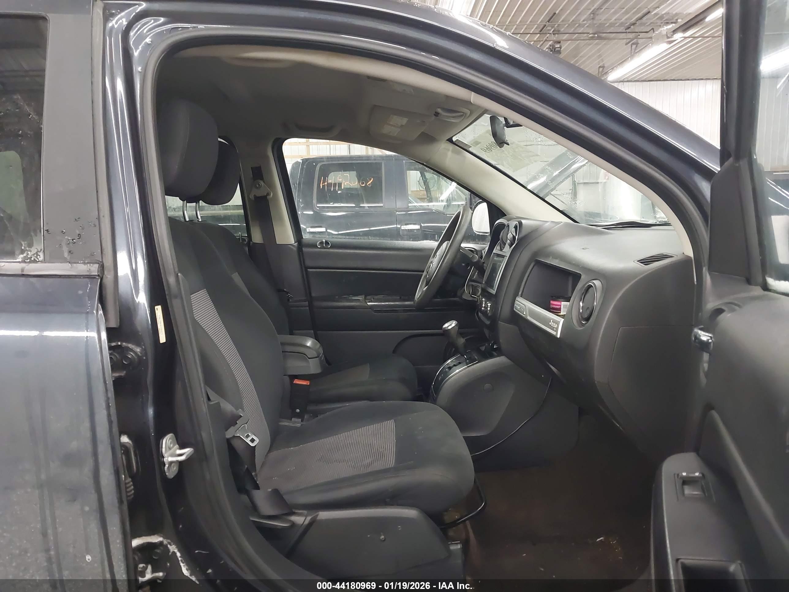 JEEP COMPASS image 5