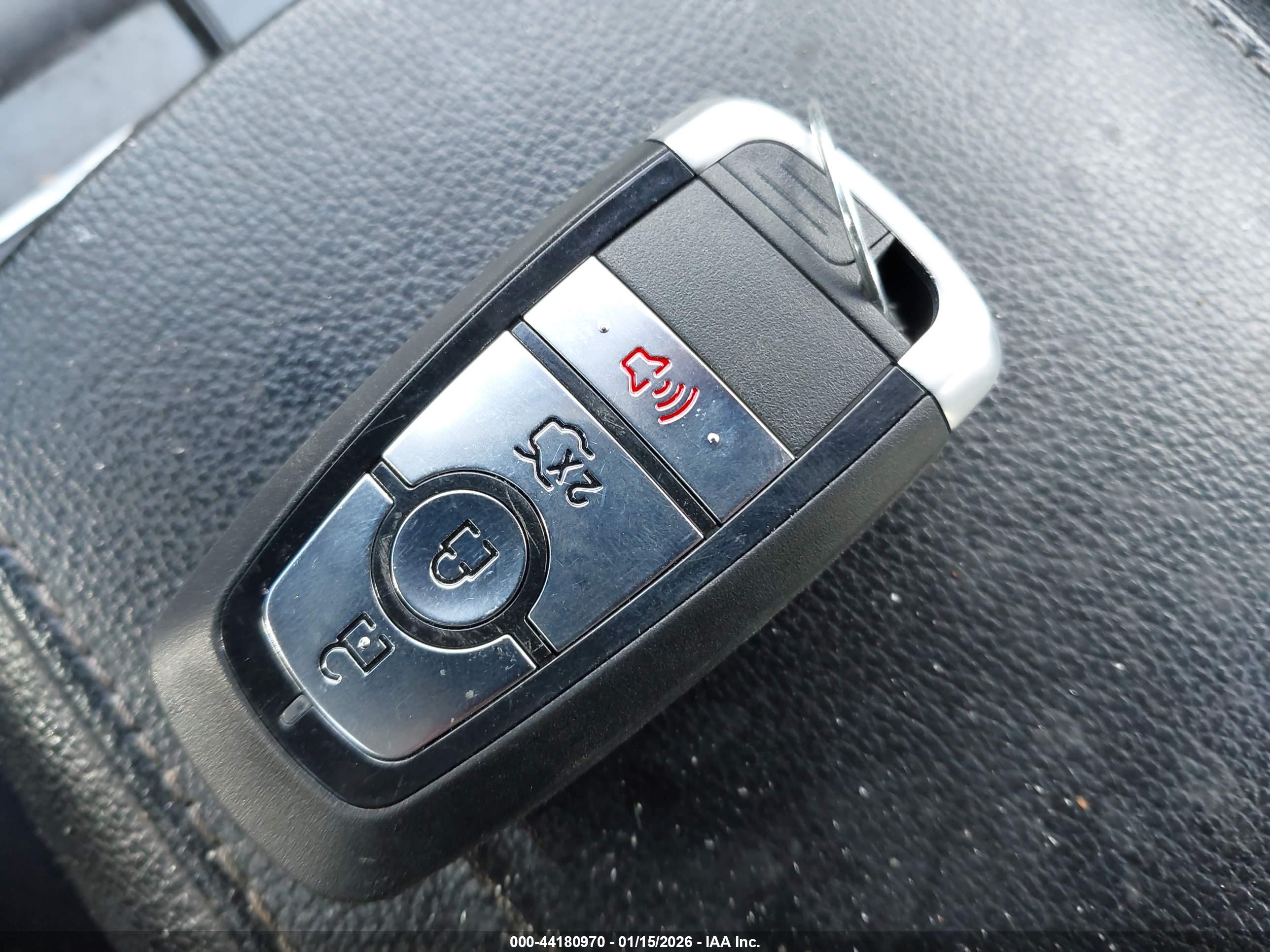 FORD FUSION image 11