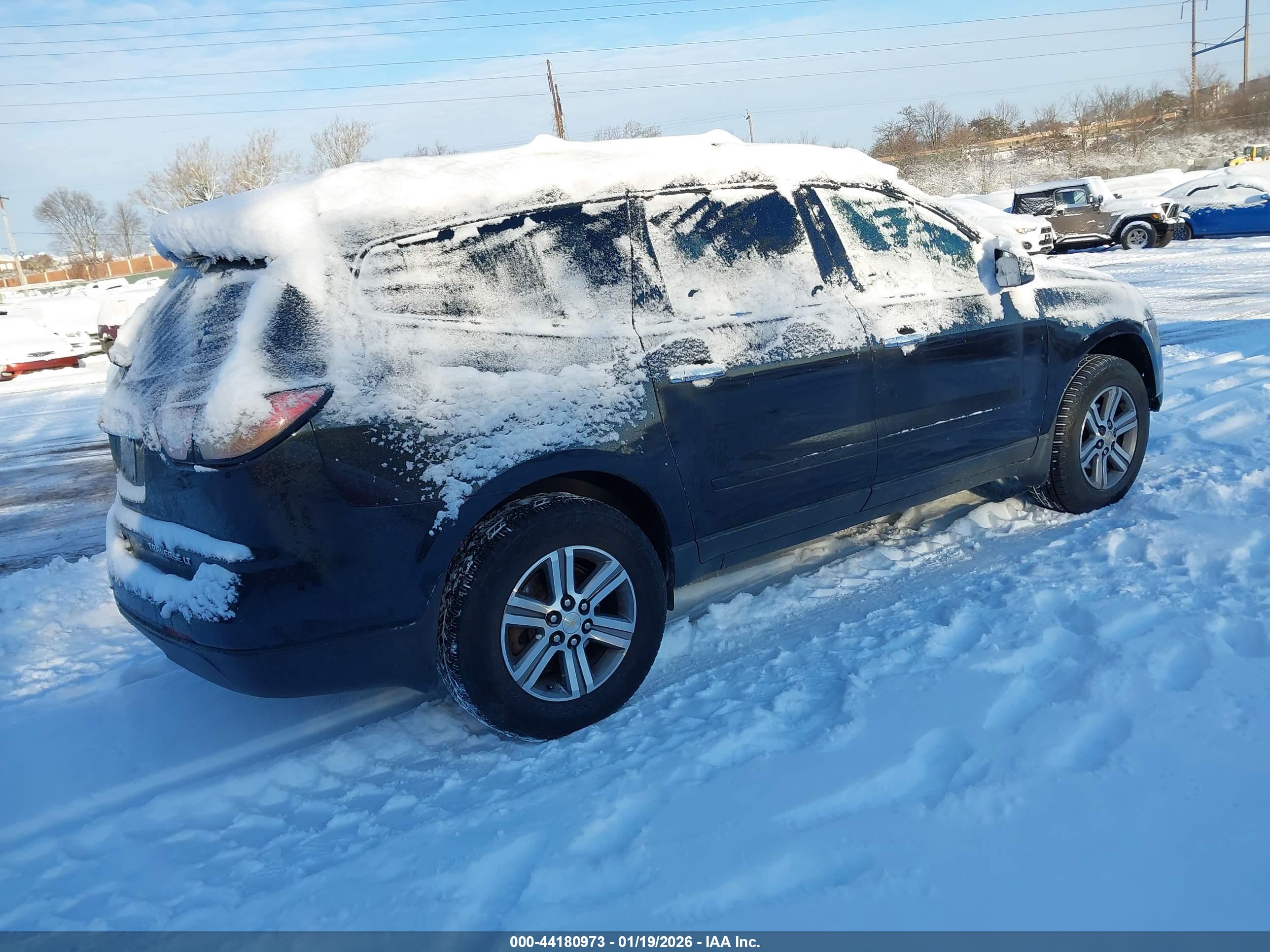 CHEVROLET TRAVERSE image 4