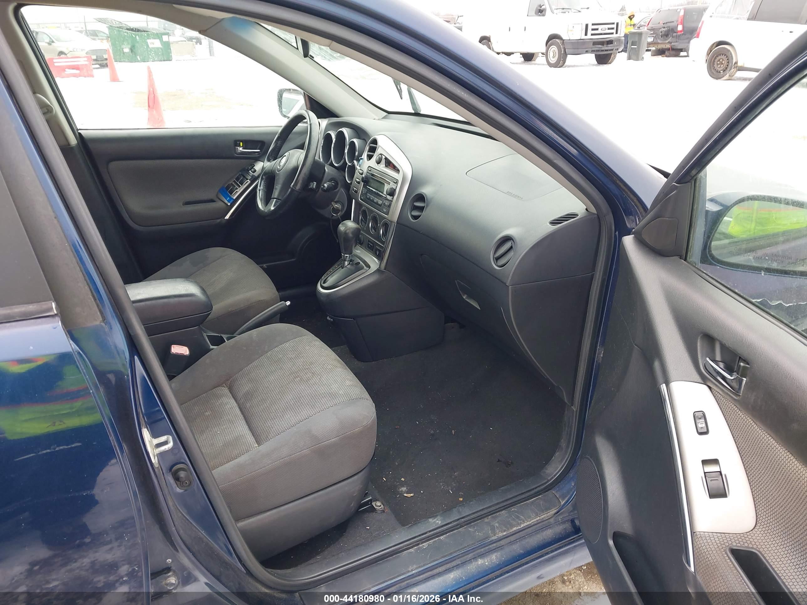 TOYOTA MATRIX image 5