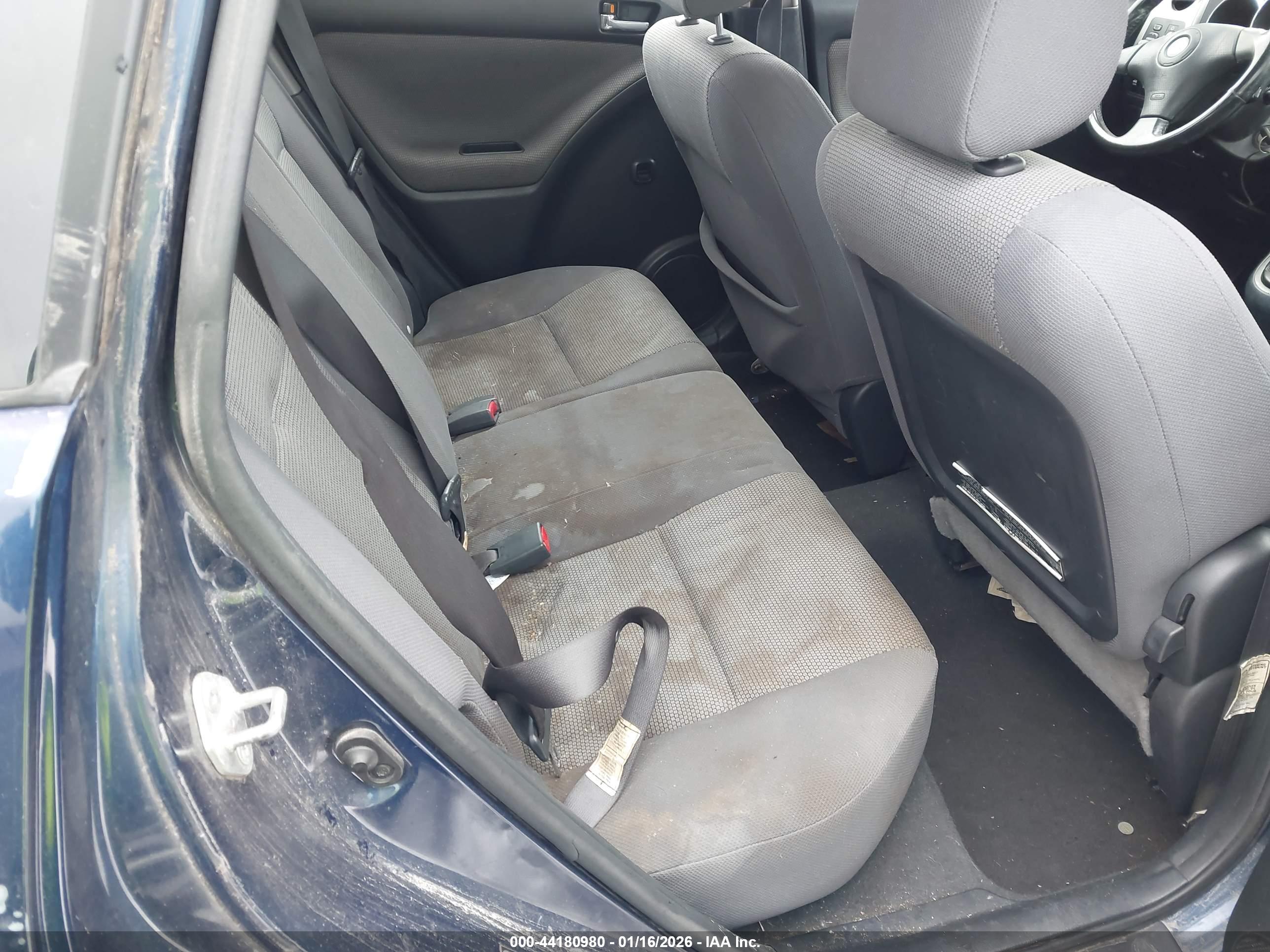 TOYOTA MATRIX image 8