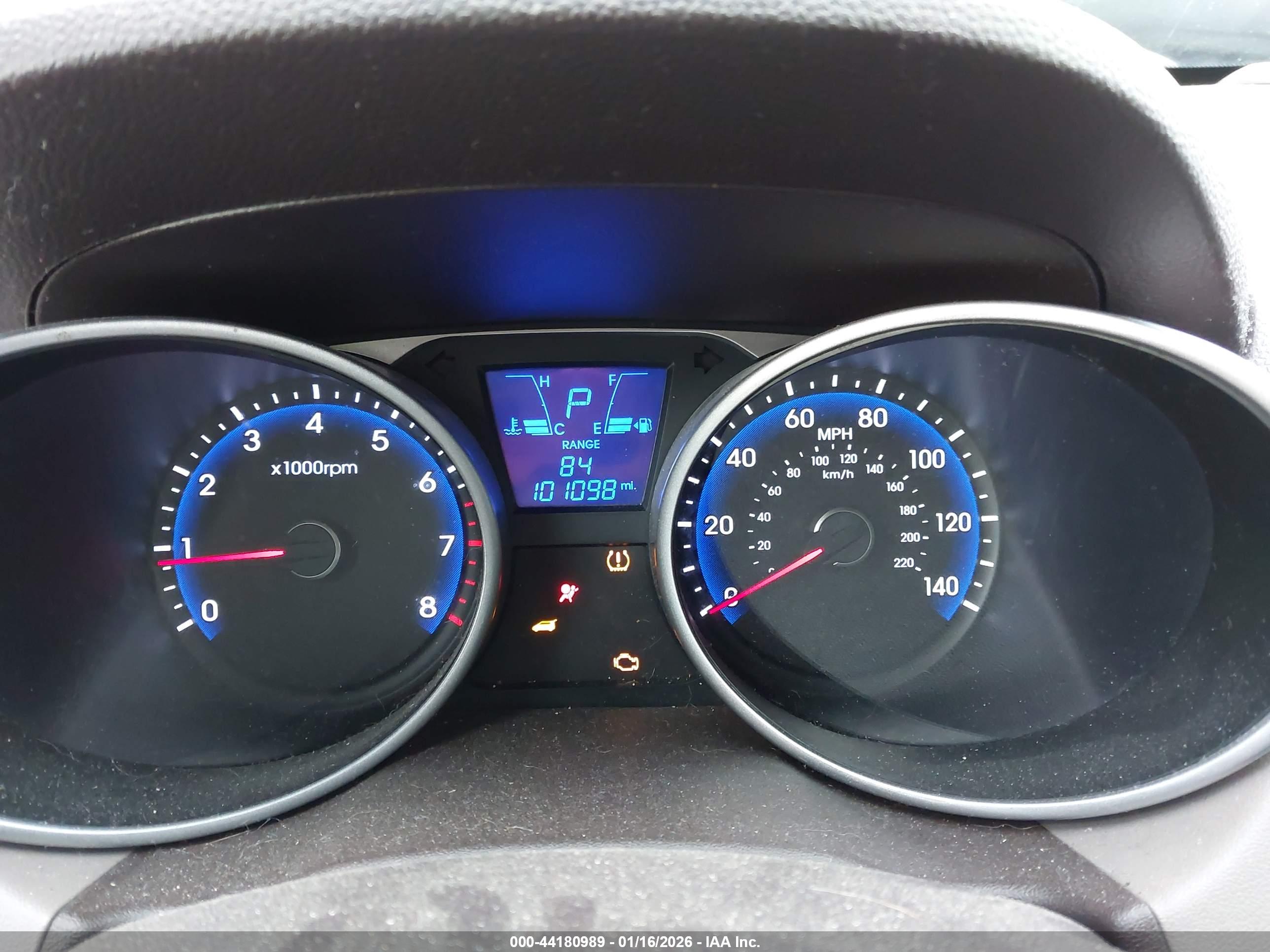 HYUNDAI TUCSON image 7