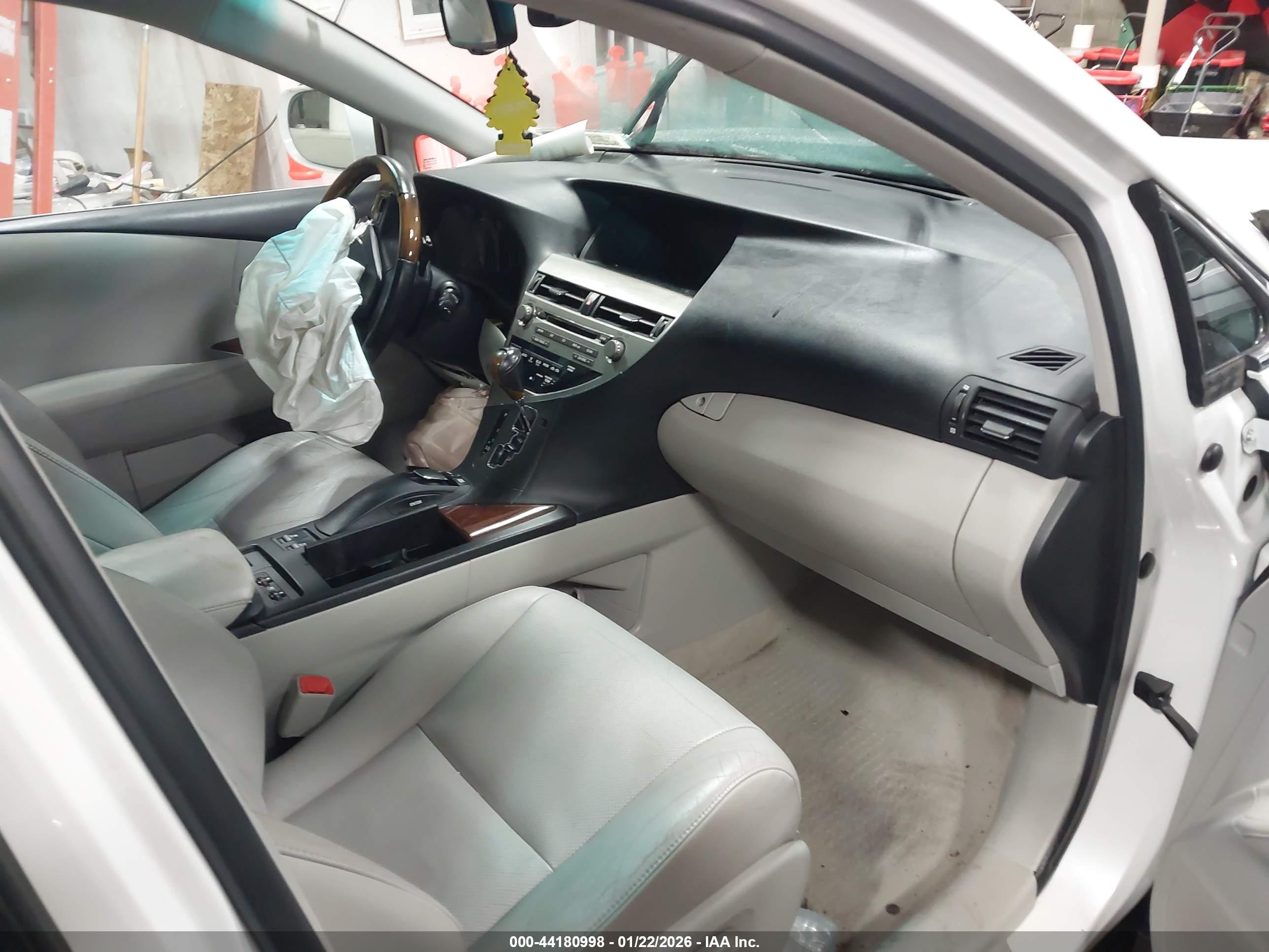 LEXUS RX image 5