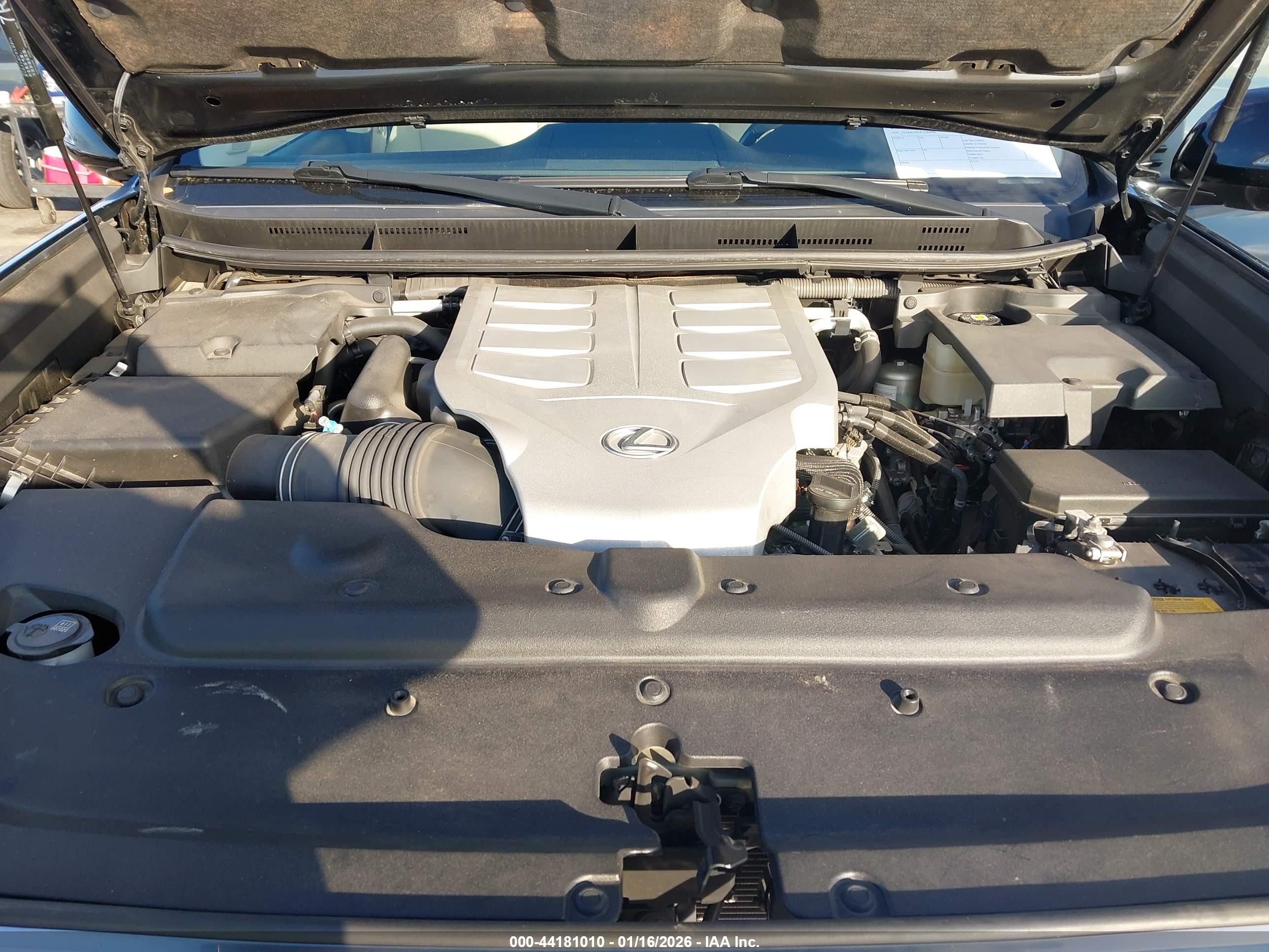 LEXUS GX image 10