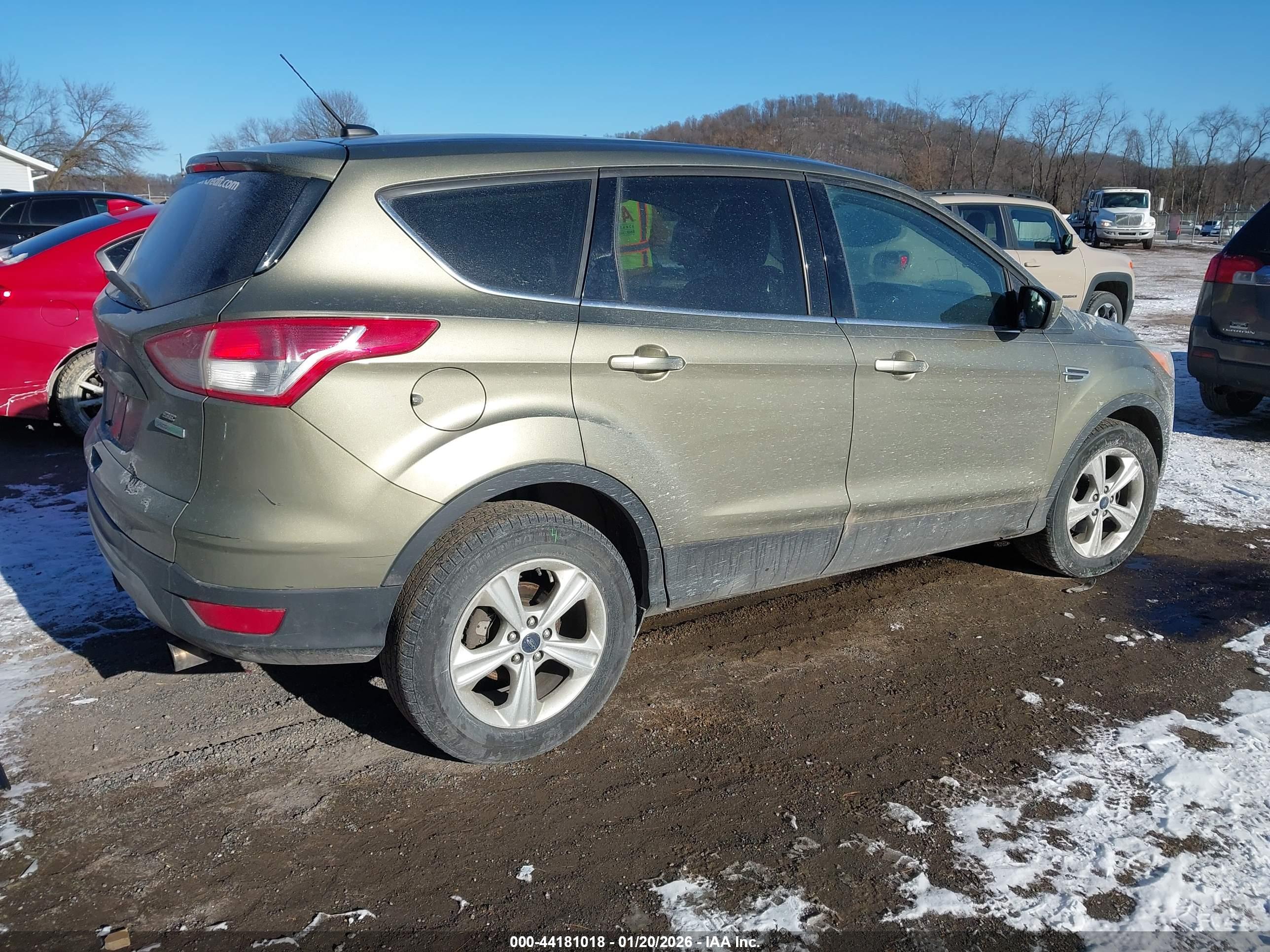 FORD ESCAPE image 4