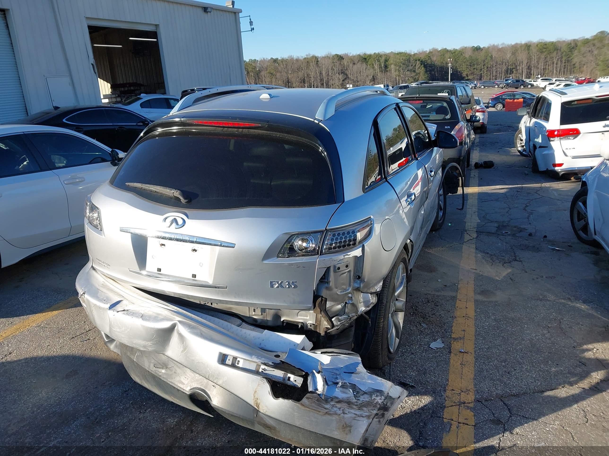 INFINITI FX35 image 4
