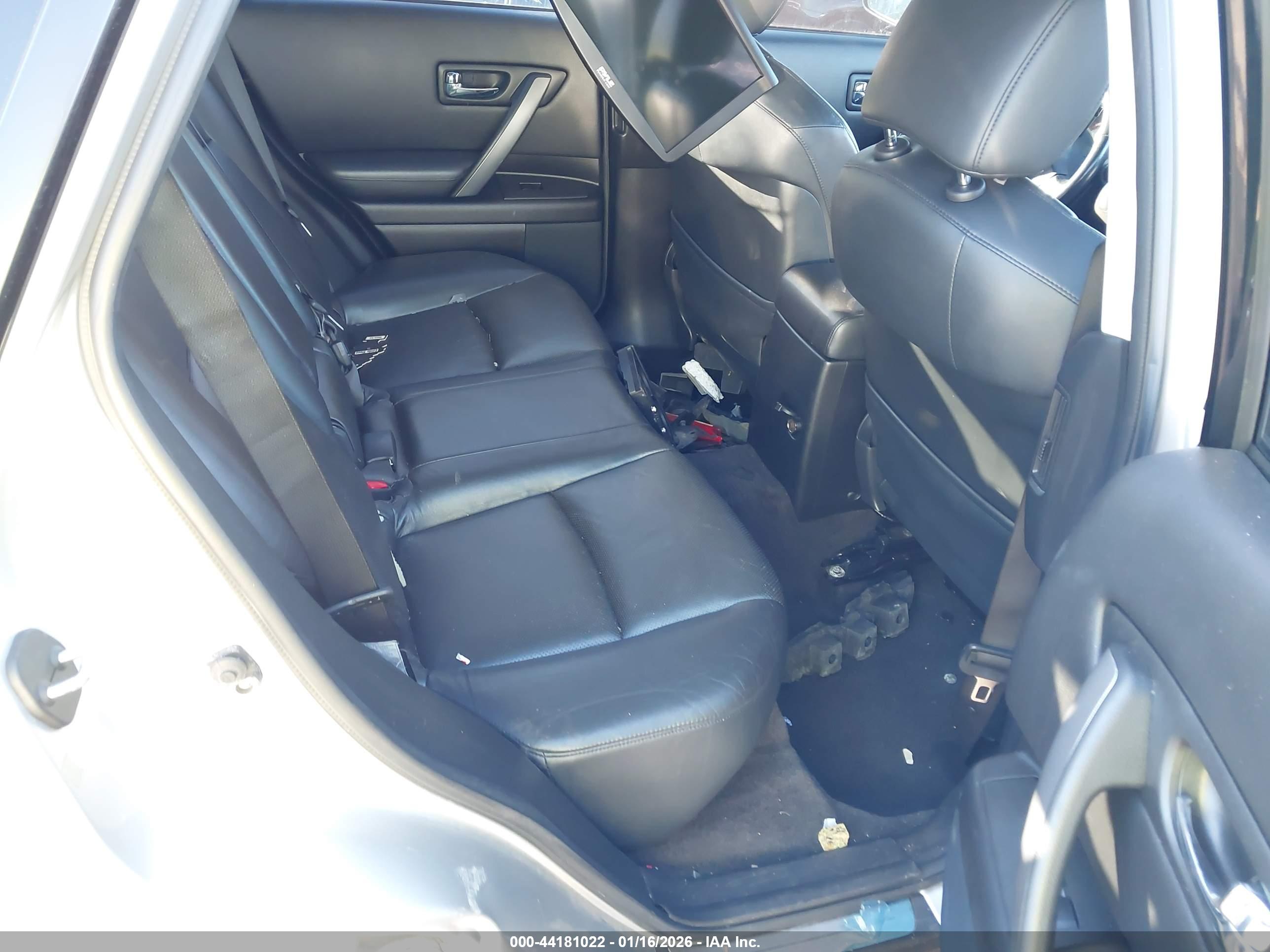 INFINITI FX35 image 8