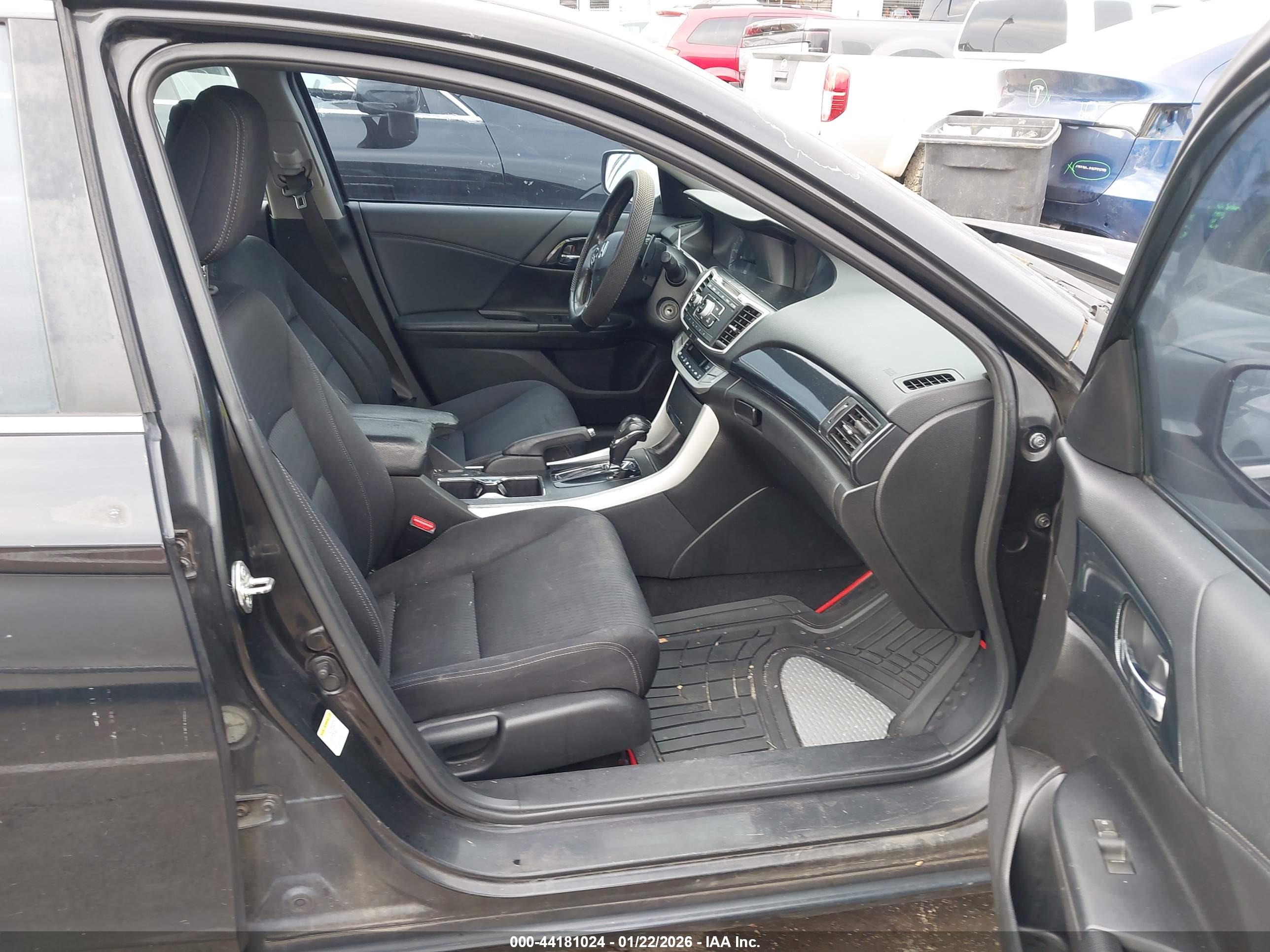 HONDA ACCORD image 5