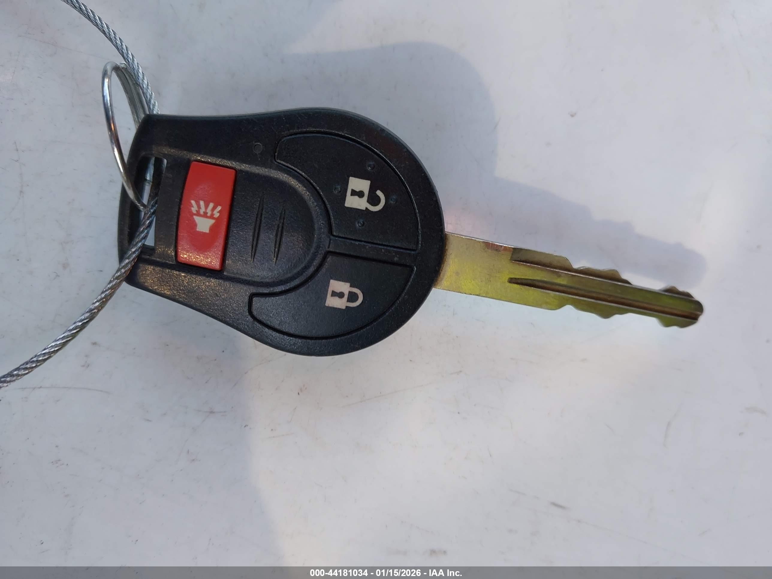 NISSAN ROGUE image 11