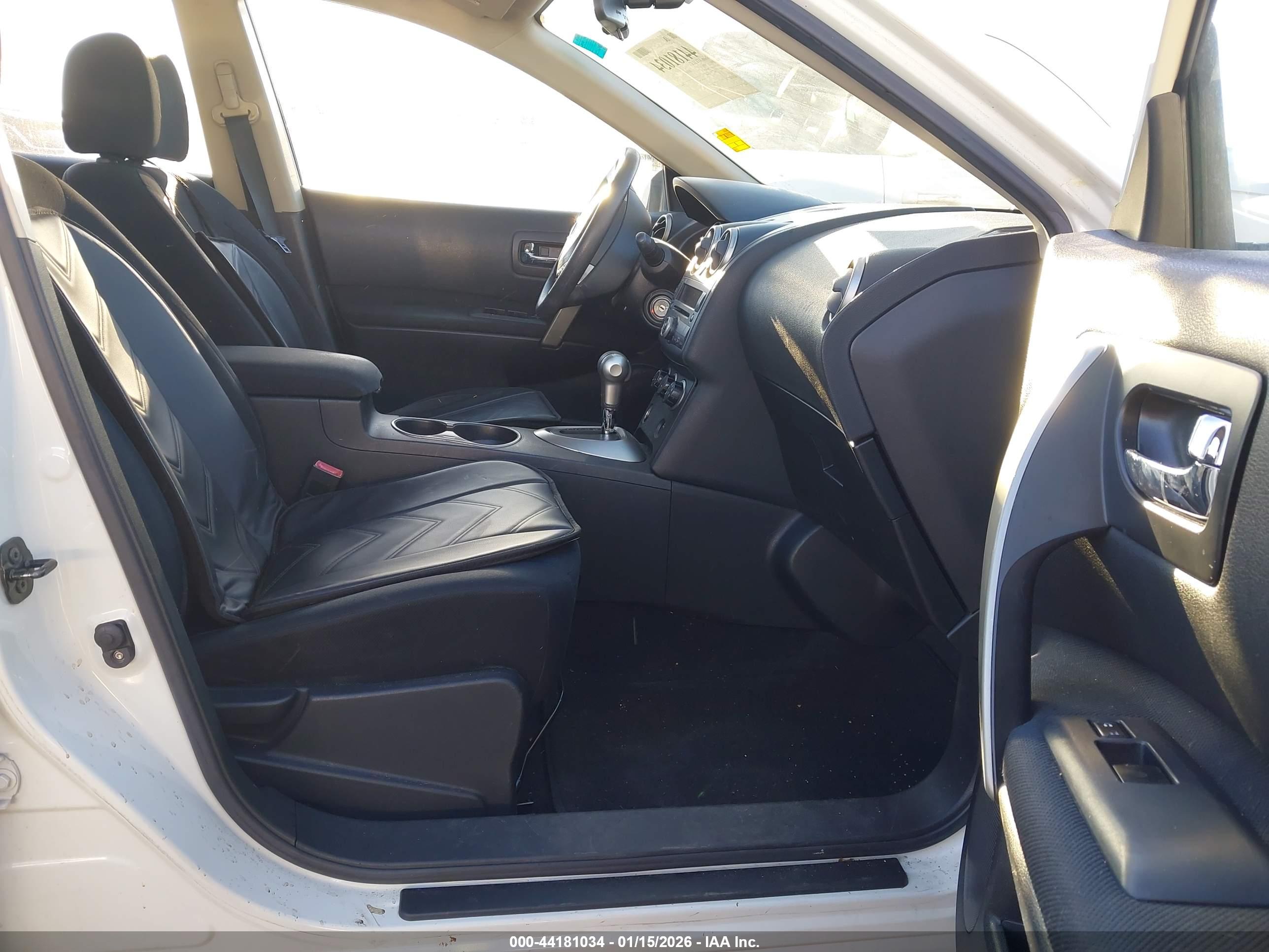 NISSAN ROGUE image 5