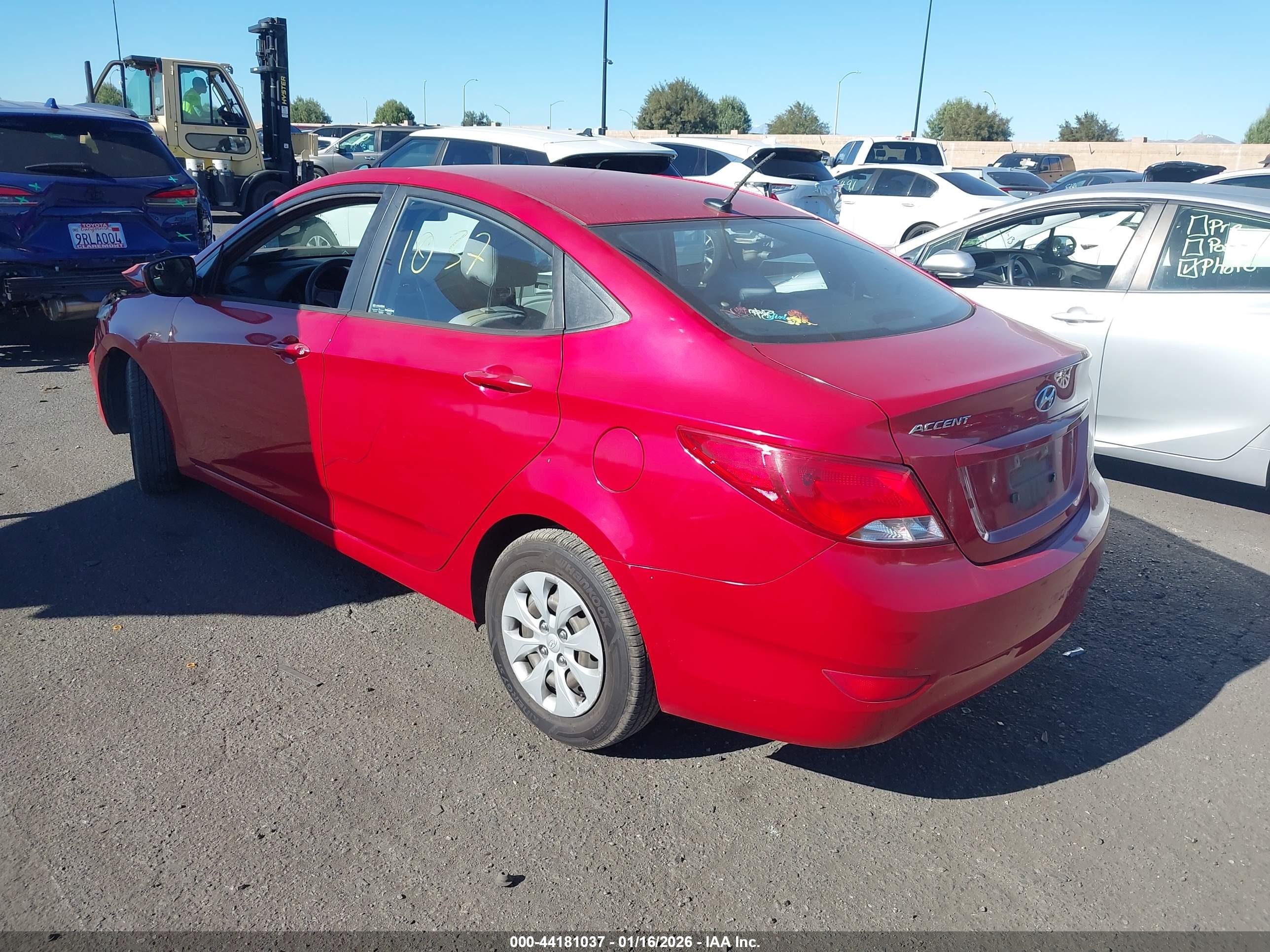 HYUNDAI ACCENT image 3