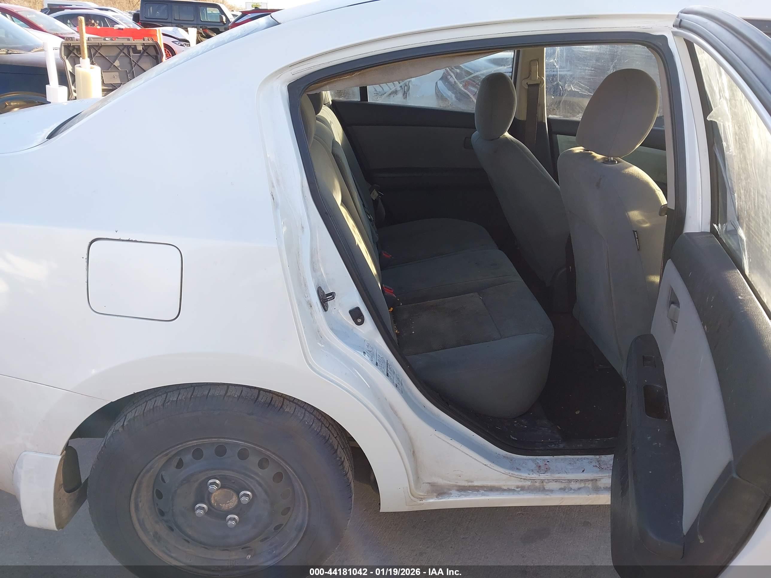 NISSAN SENTRA image 8