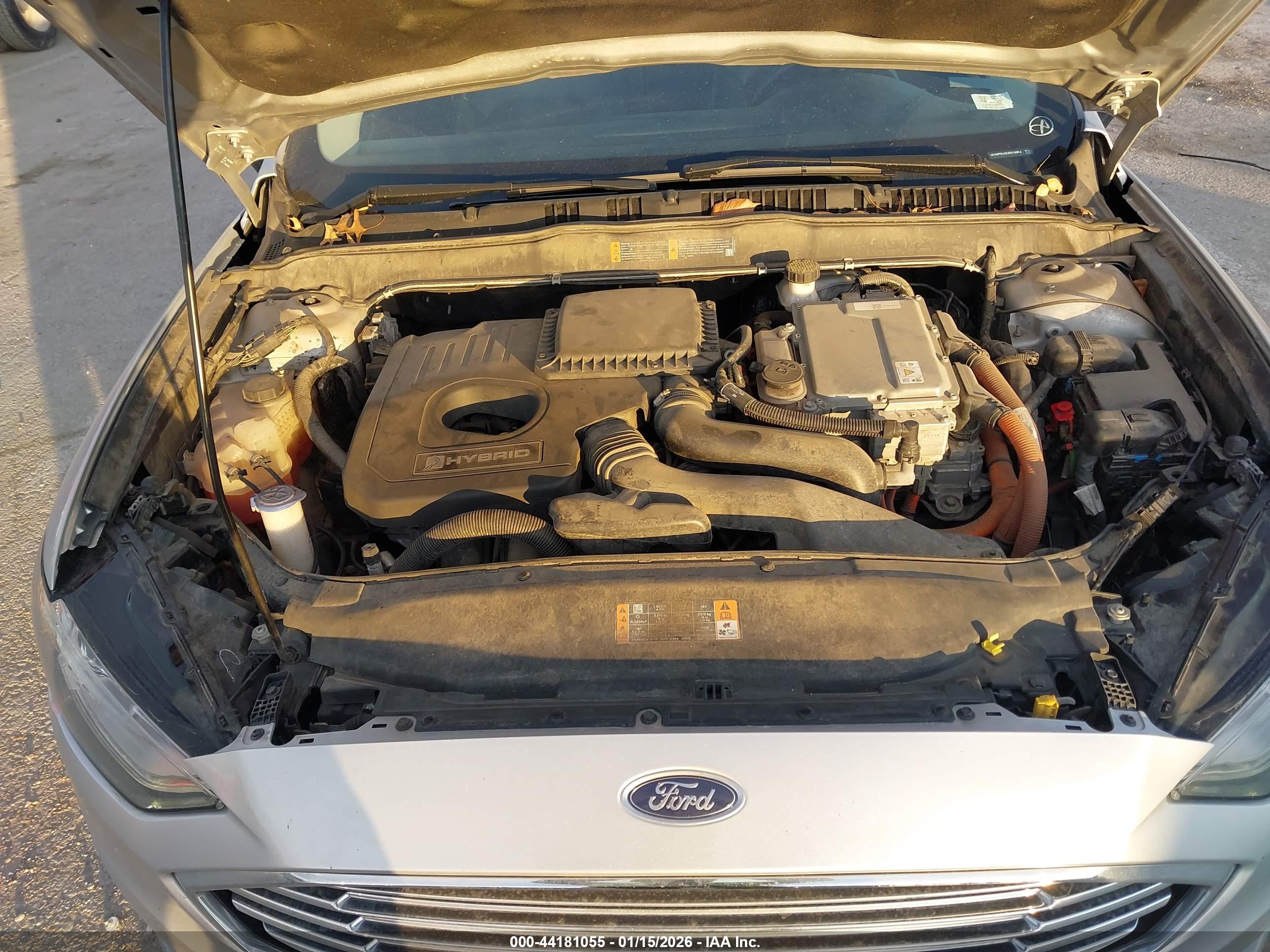 FORD FUSION image 10