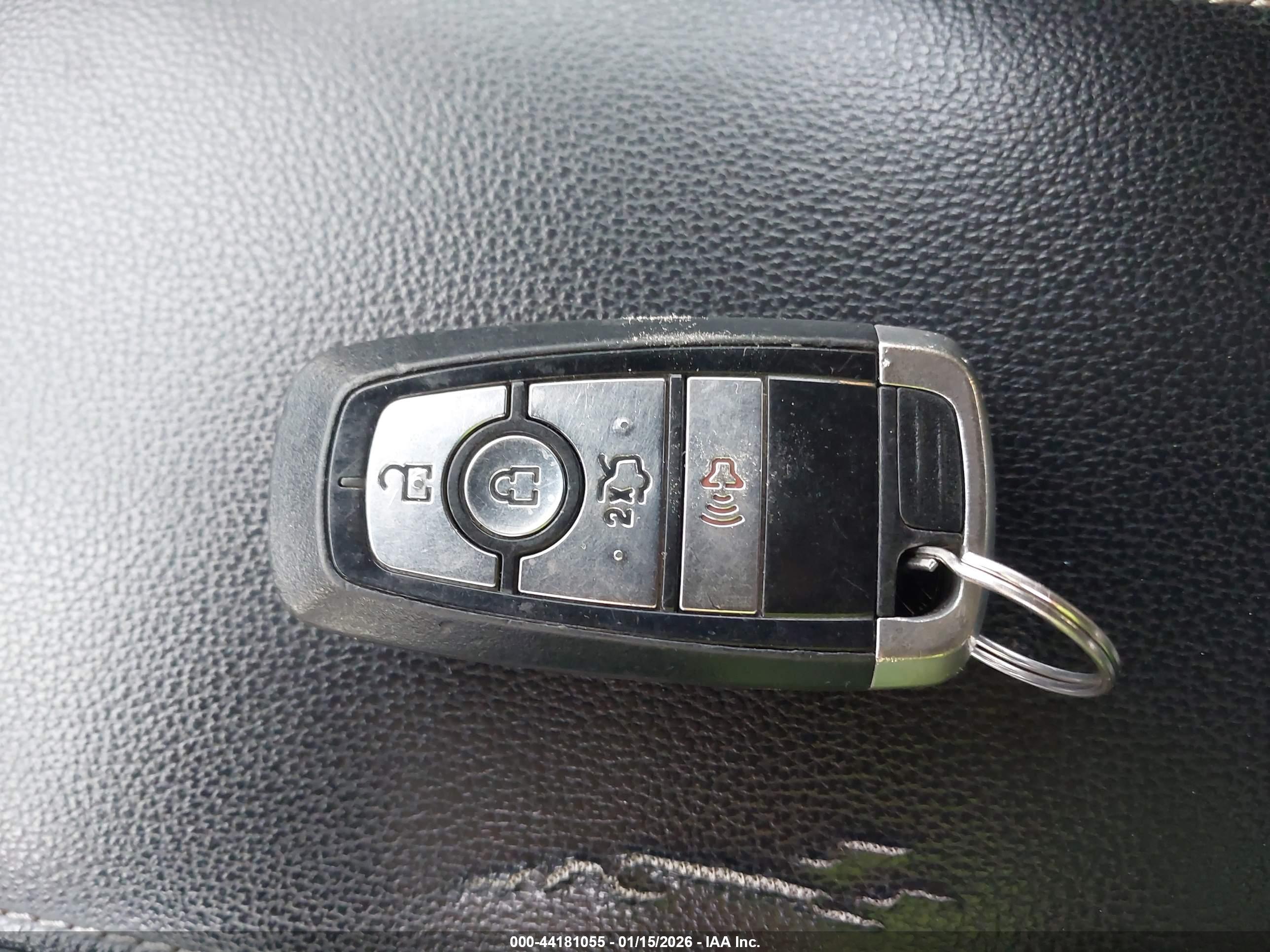 FORD FUSION image 11